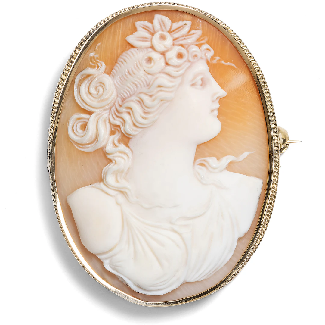 Antique Shell Cameo Gold Brooch of Goddess Flora, Netherlands c. 1915