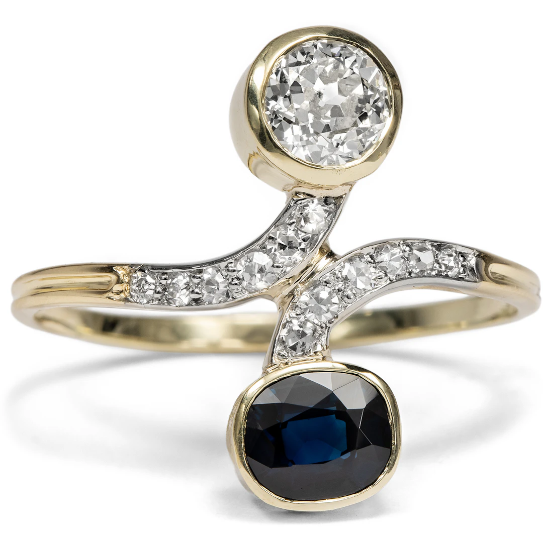 Large Antique "Toi-et-Moi" Ring with Sapphire and Diamonds, Vienna, c. 1905