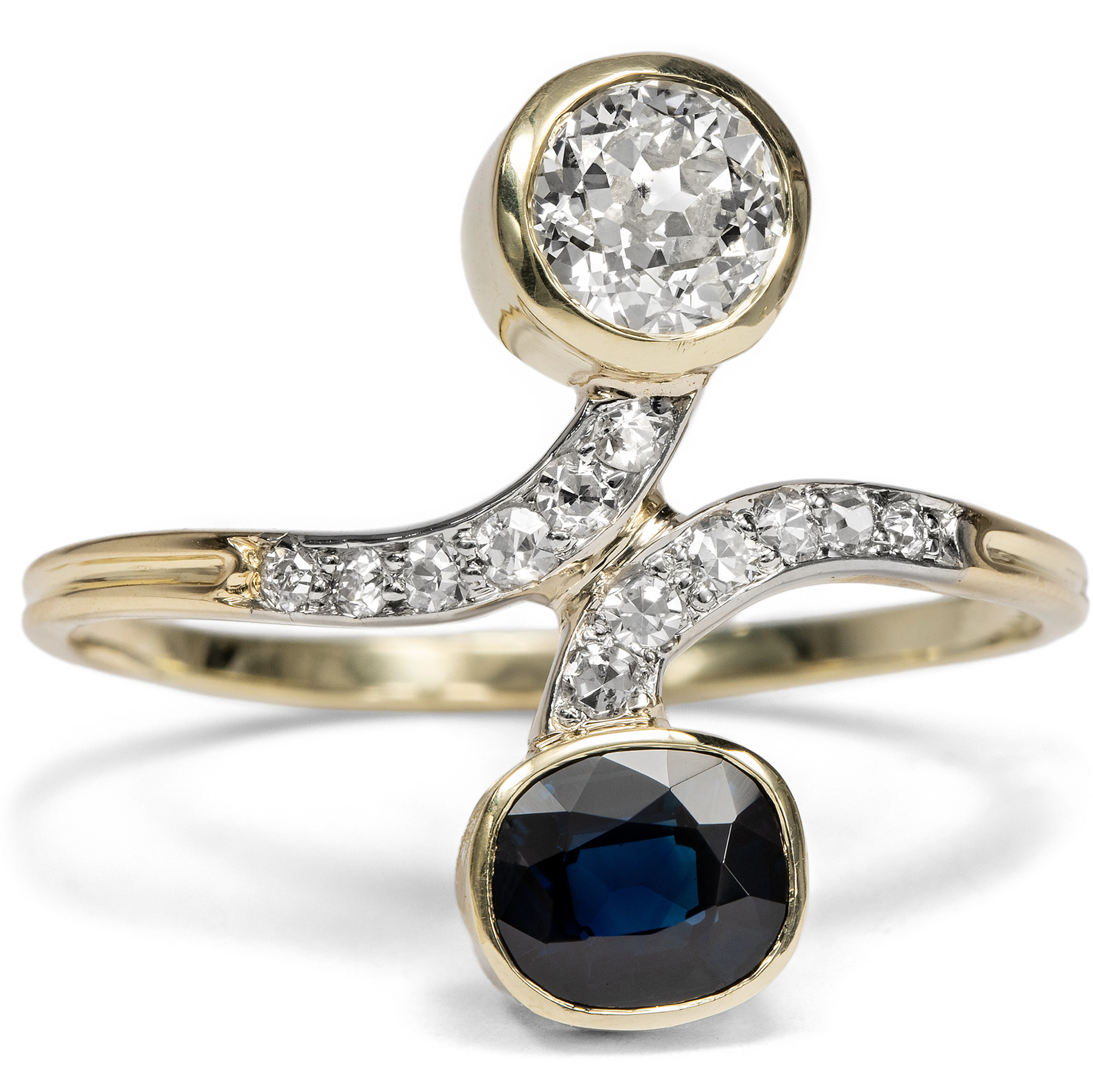 Large Antique "Toi-et-Moi" Ring with Sapphire and Diamonds, Vienna, c. 1905