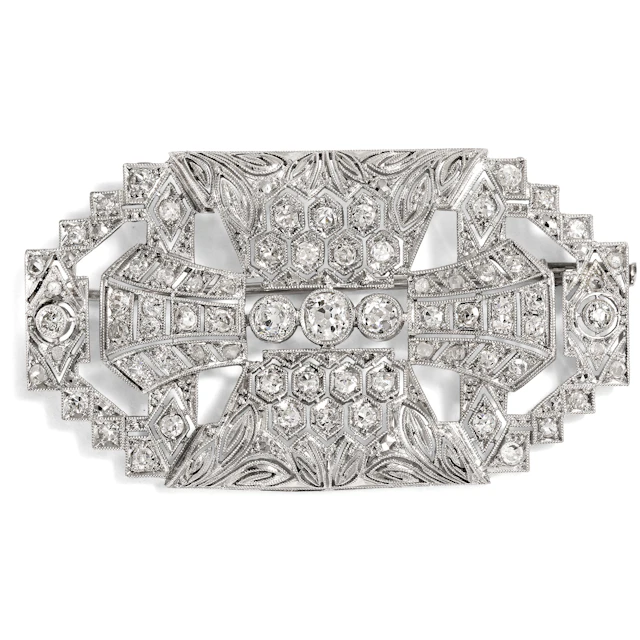 Magnificent Art Deco Brooch in Platinum and Diamonds, c. 1930