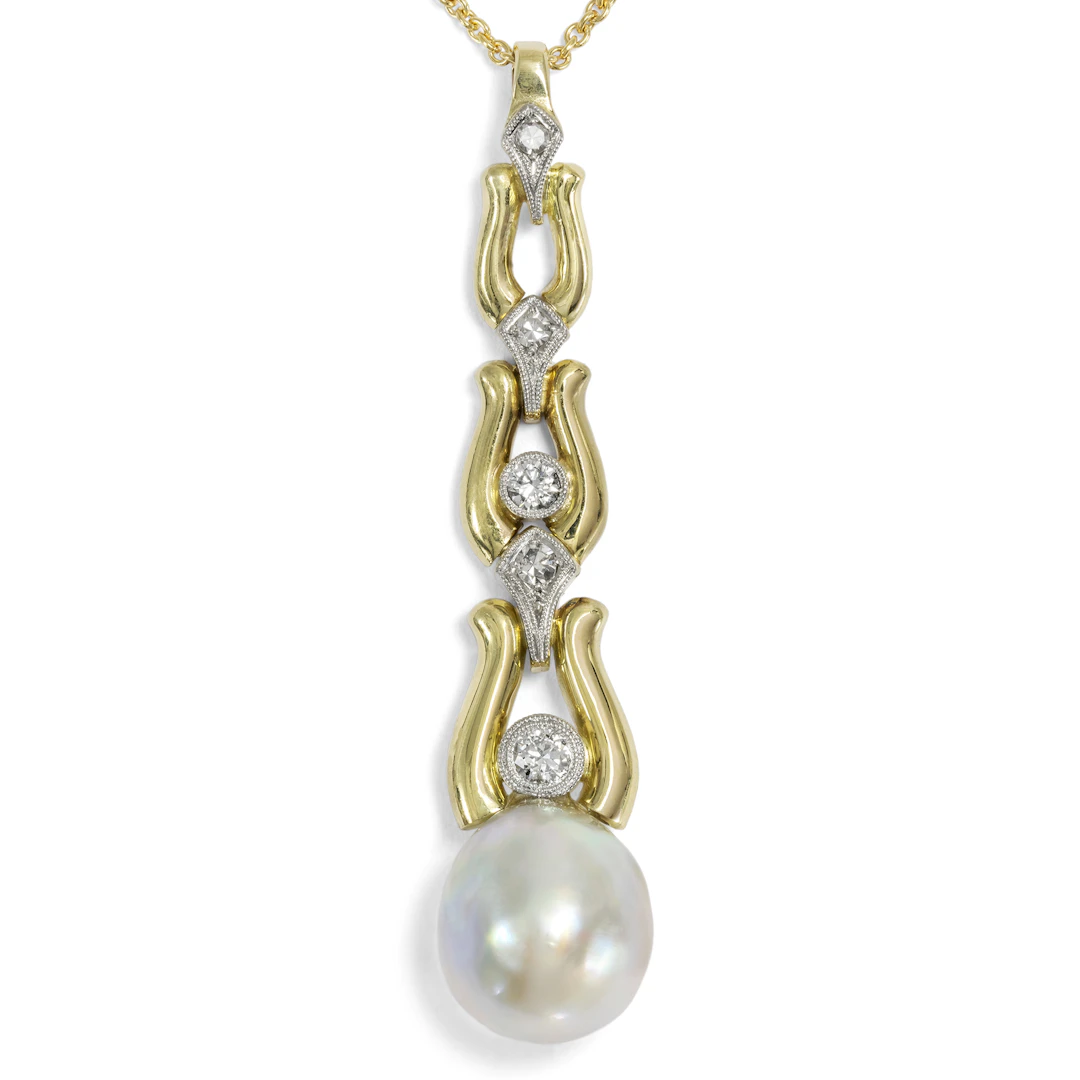 Elegant Pendant with Diamonds & Pearl in Gold & Platinum, c. 1940 & Later