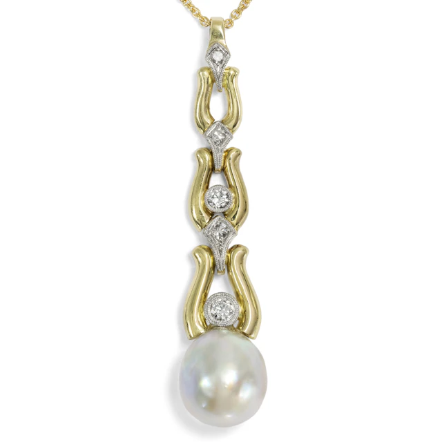 Elegant Pendant with Diamonds & Pearl in Gold & Platinum, c. 1940 & Later