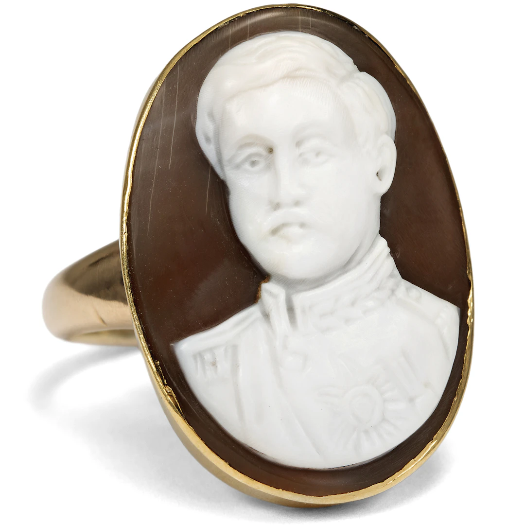 Ring with a Cameo Portrait of Italian Crown Prince Umberto in Gold