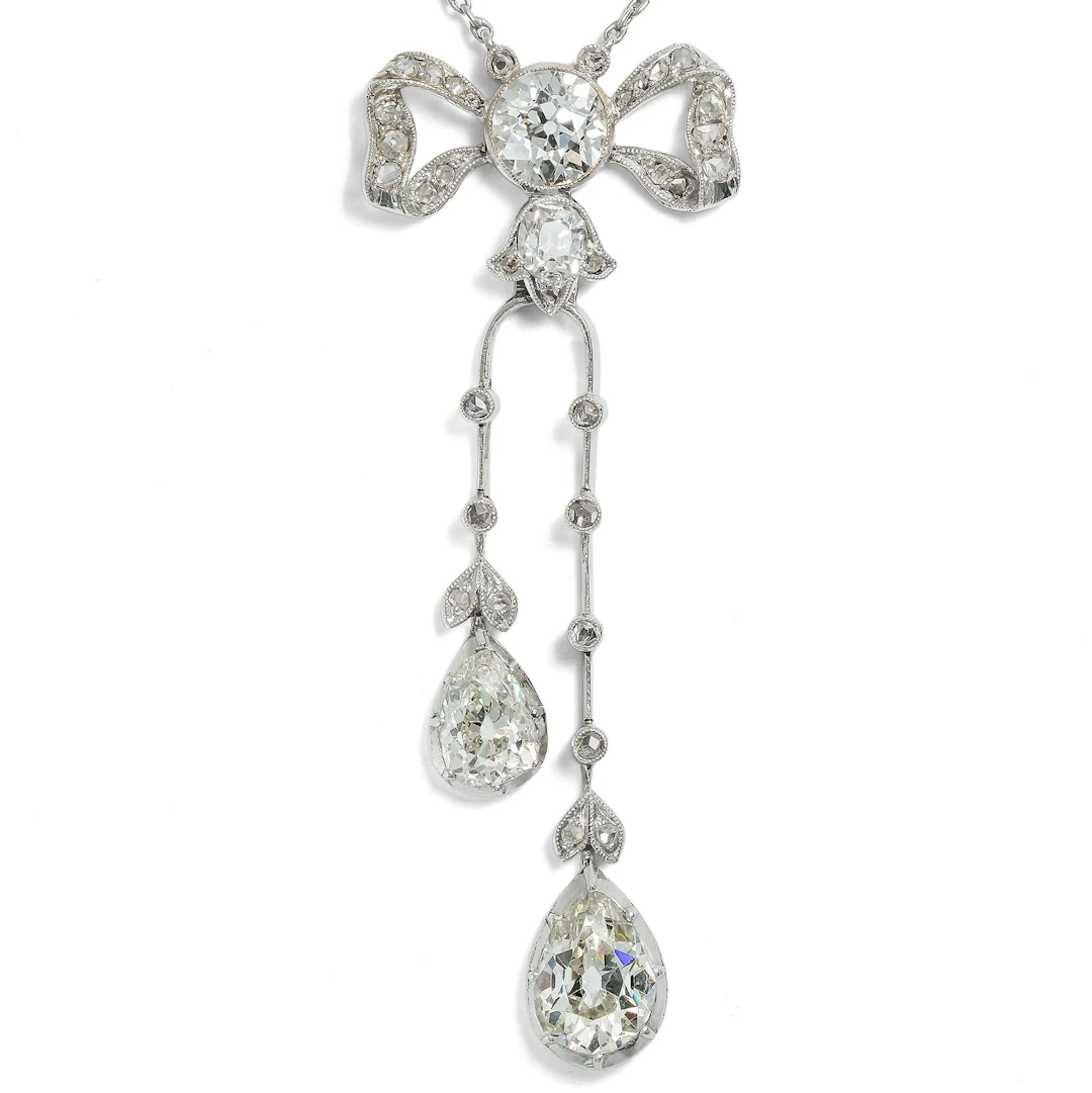 Exquisite Antique Belle Époque Lavallière Necklace with Diamonds, c. 1910