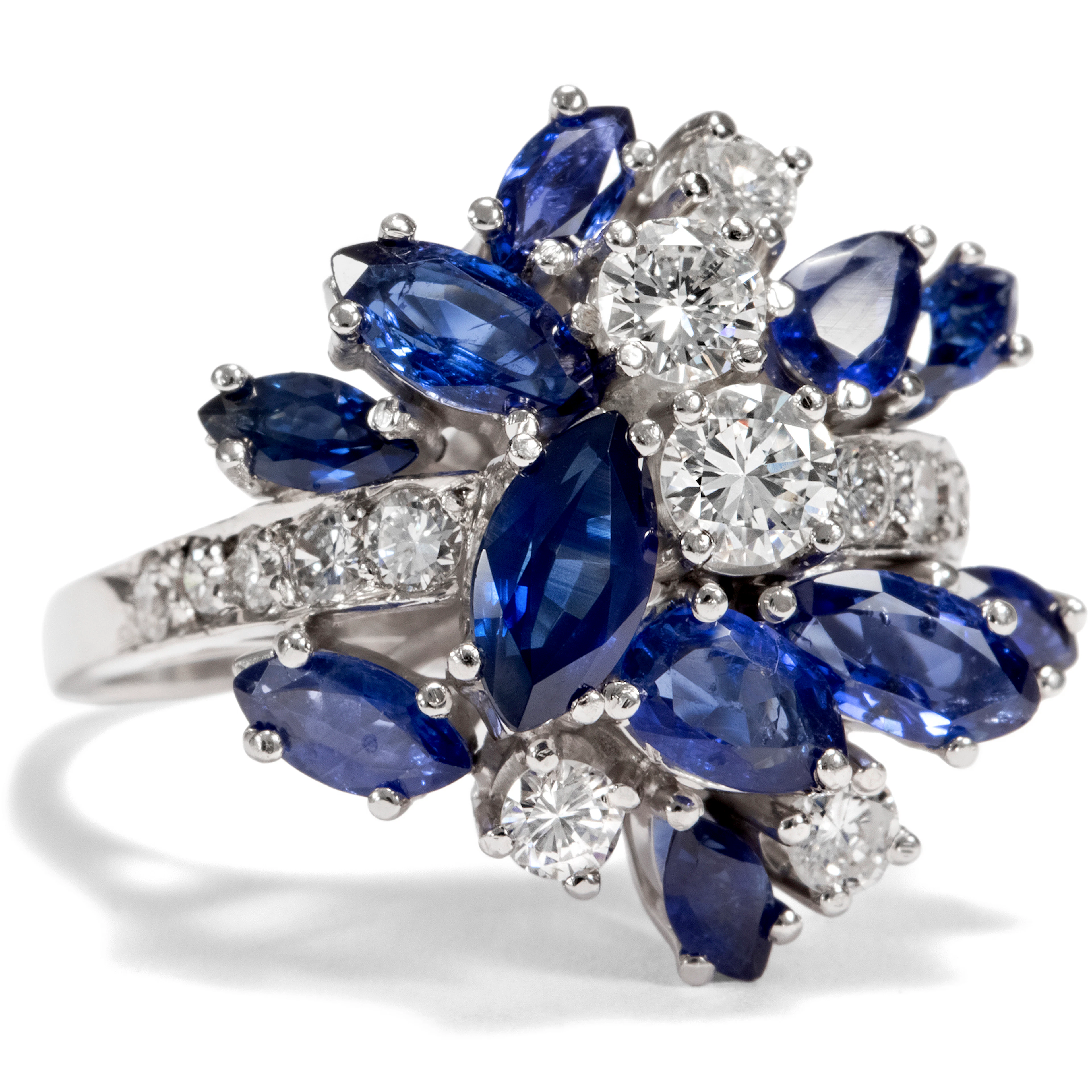 Glamorous Cluster Ring With Sapphires & Diamonds in White Gold, c. 1970