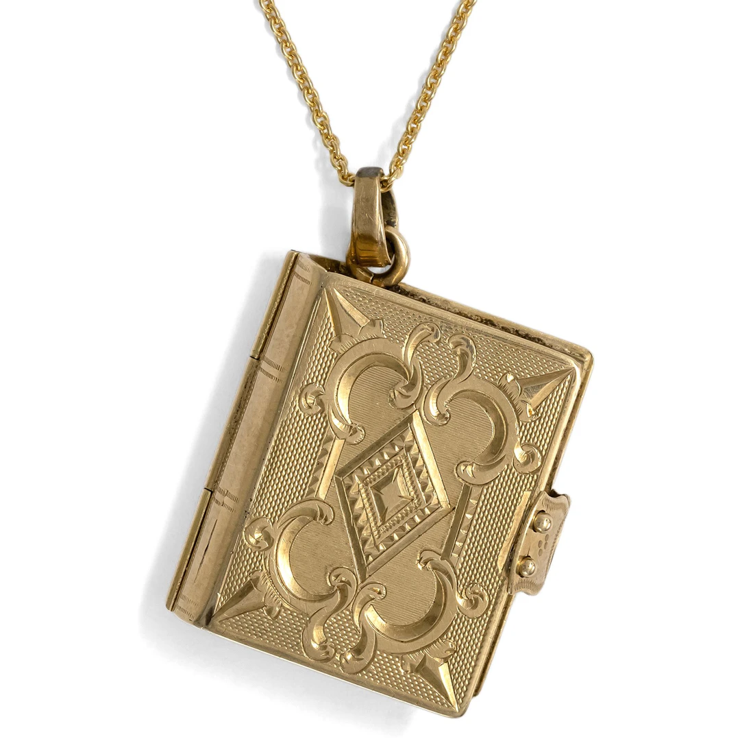 Family Album Made of Gold as a Locket Pendant, c. 1885