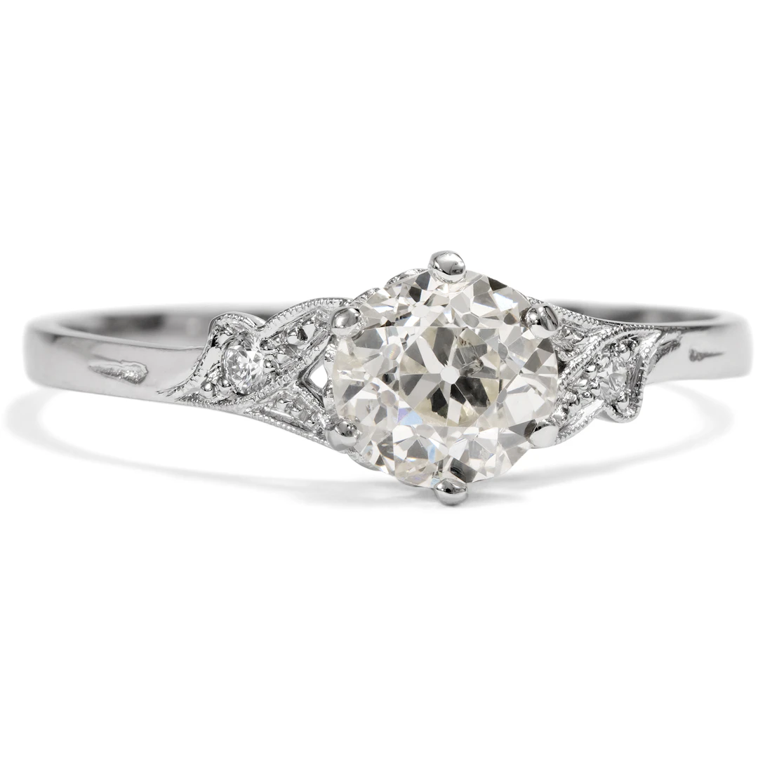Delicate Ring with a 0.90 ct "Old European Cut" Diamond in Platinum