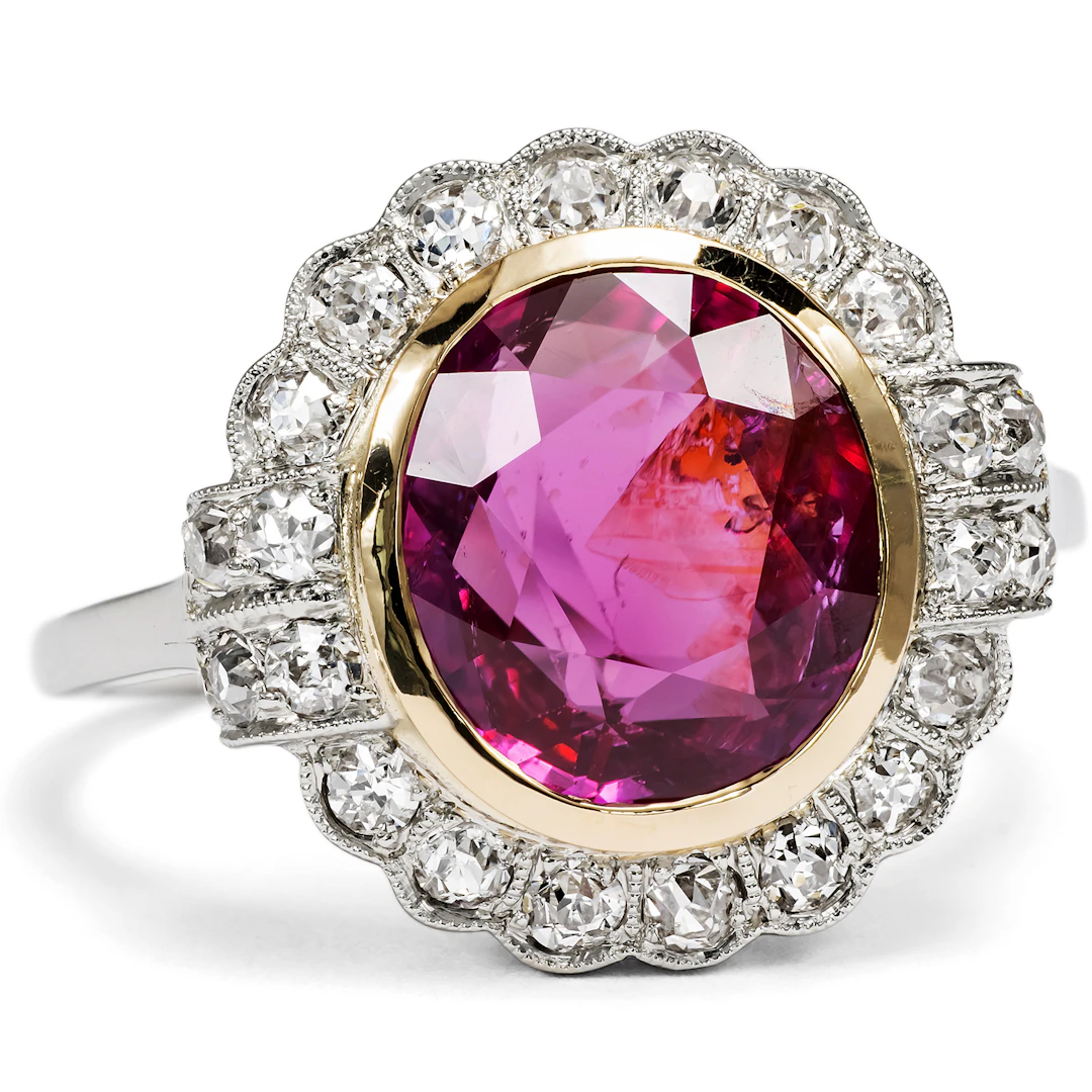 Precious Vintage Ring with Fine 4.72 ct Ruby & Diamonds, c. 1950