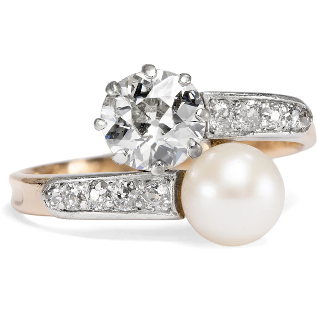 Romantic Engagement Ring with Old-Cut Diamonds & Cultured Pearl, 1903 & later