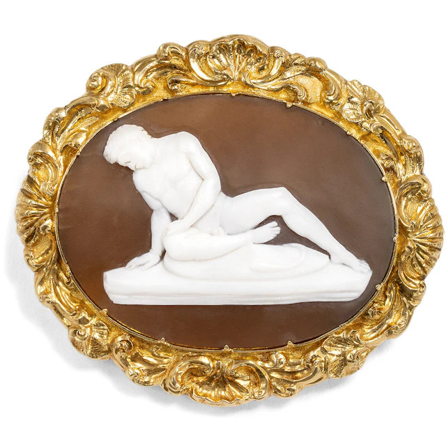 Antique Shell Cameo Depicting a Roman Statue Set in Gold, c. 1845