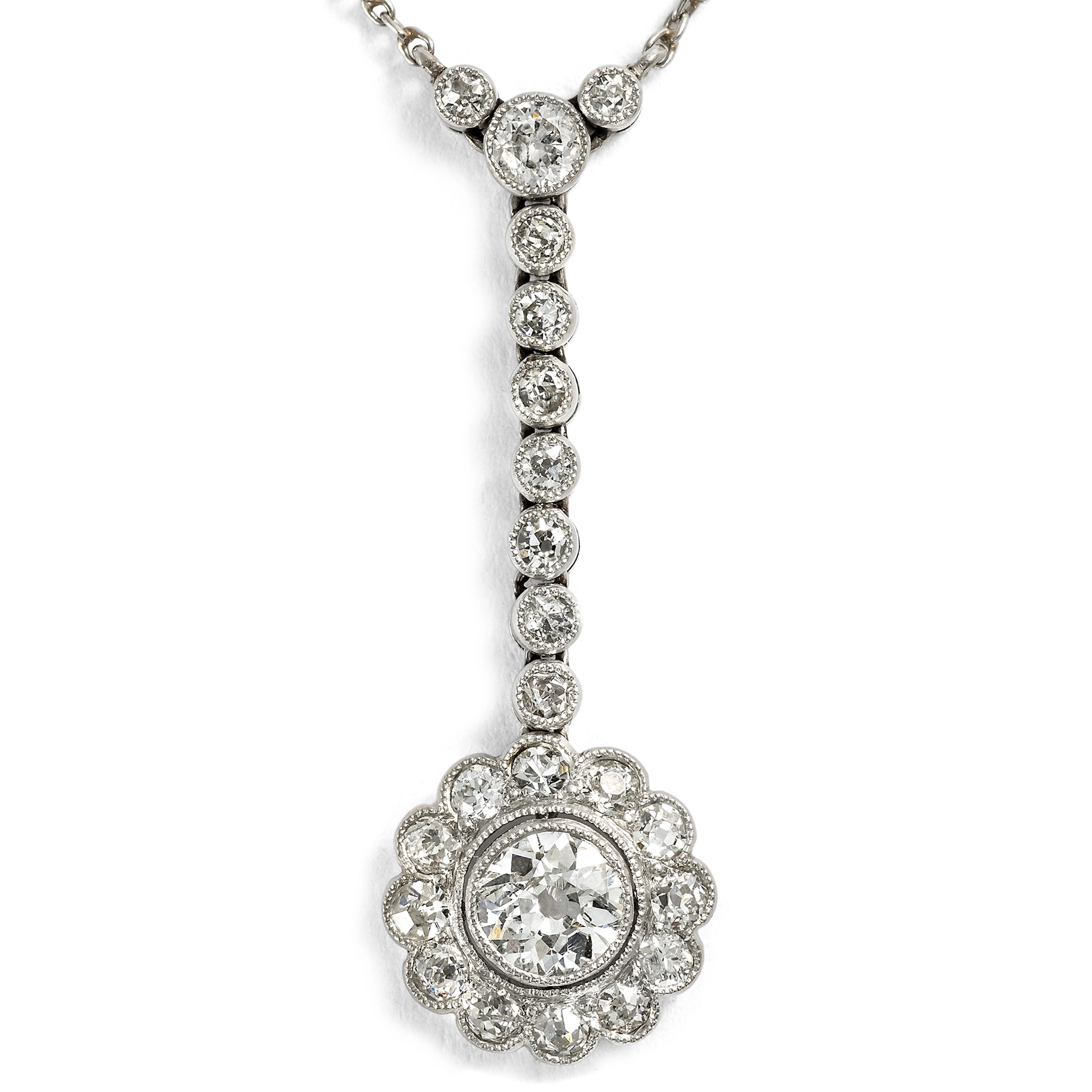 Enchanting Belle Époque Necklace with Diamonds in Platinum, c. 1910