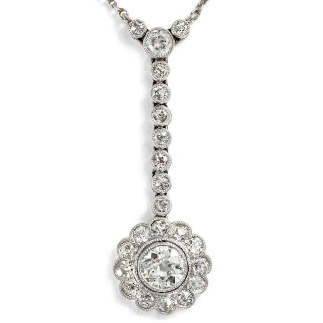 Enchanting Belle Époque Necklace with Diamonds in Platinum, c. 1910