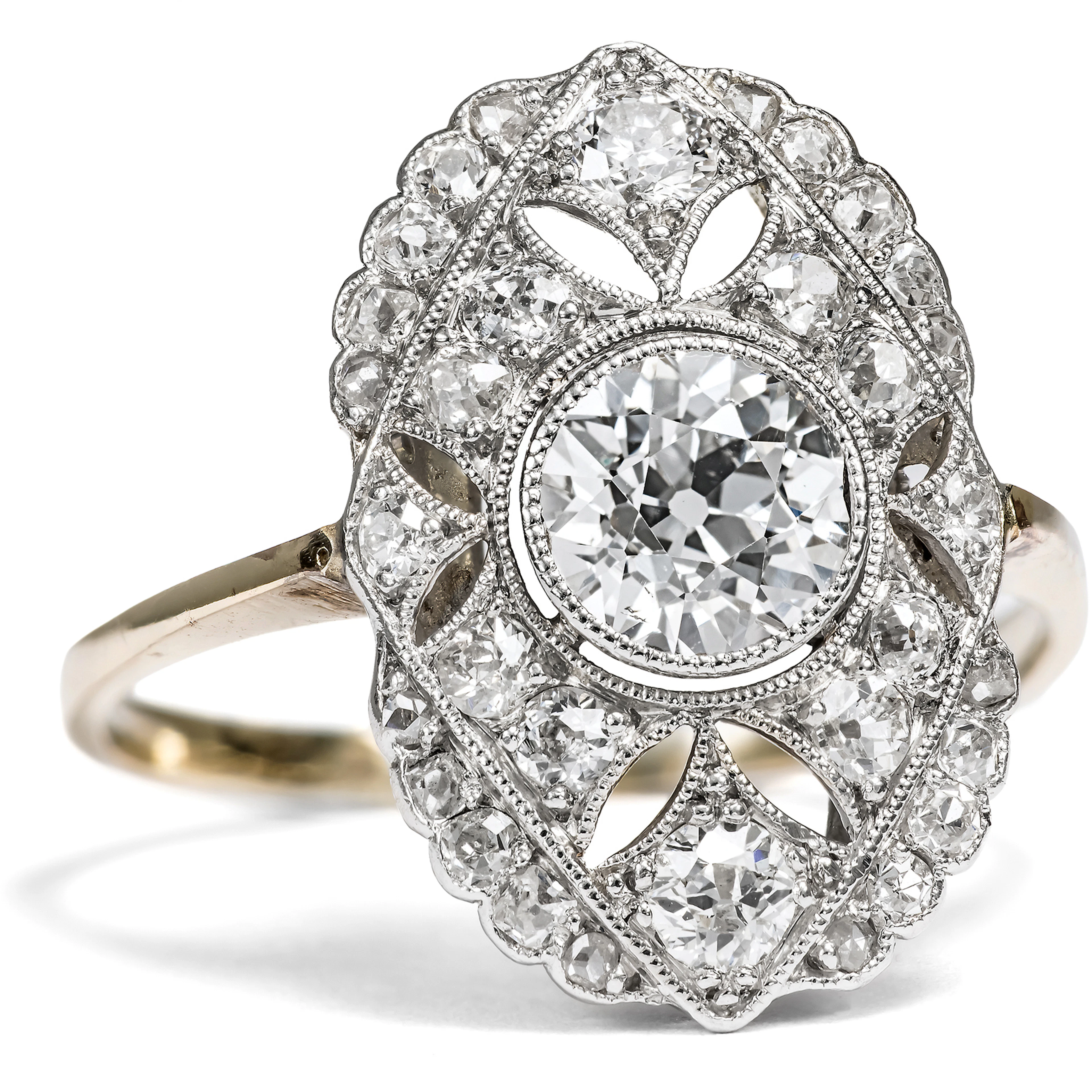 Elegant Ring in White Gold and Platinum with 1.63 Ct Diamonds, Vienna, ca. 1925