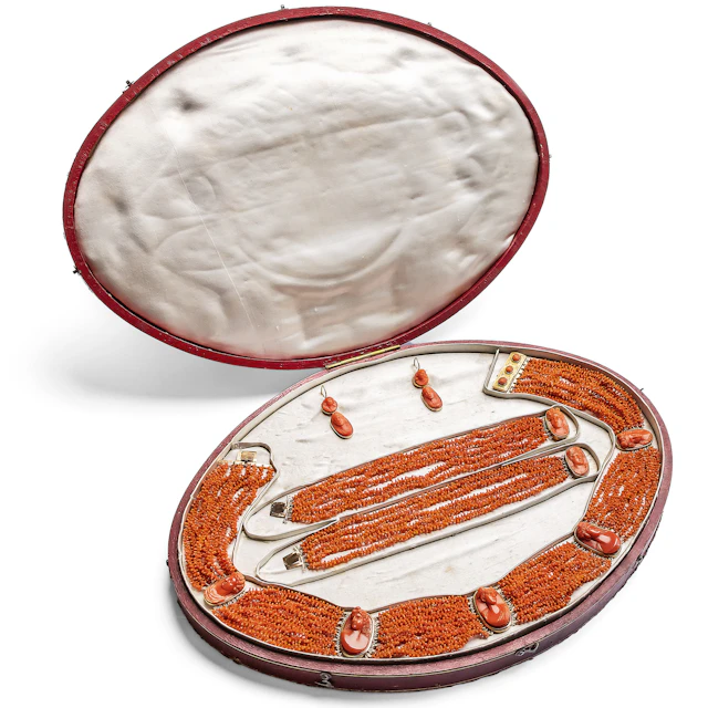 Antique Coral Parure Comprising a Necklace, Bracelets and Earrings