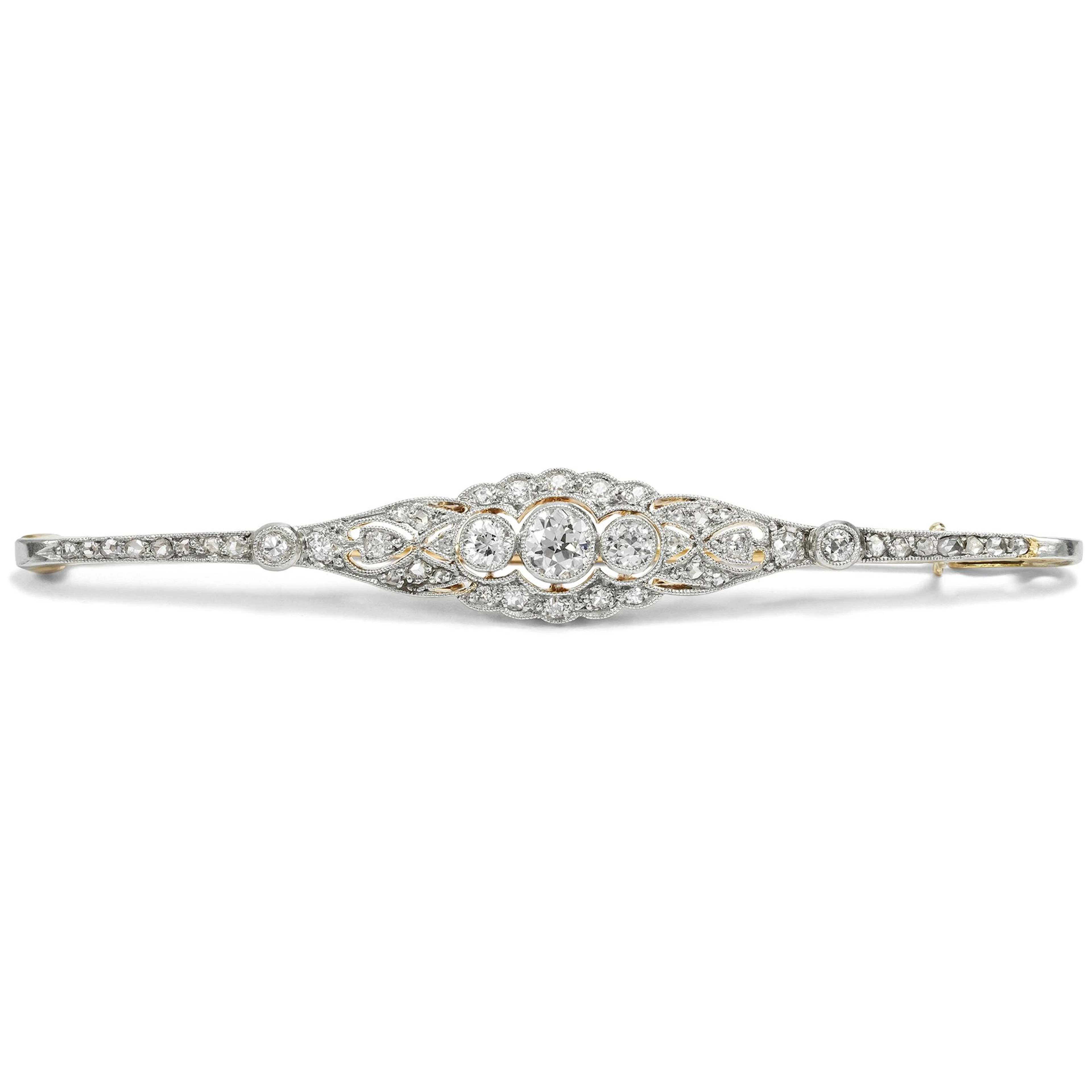 Elegant Antique Scarf Brooch with Diamonds in Gold & Platinum, c. 1925