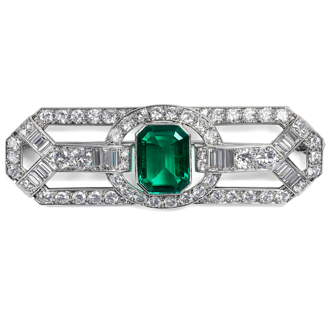 Luxurious Art Deco Brooch With Colombian Emerald & Diamonds in Platinum