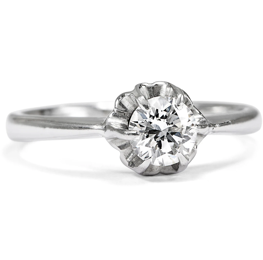 Beautiful Vintage Ring with 0.45 ct Diamond Solitaire in White Gold