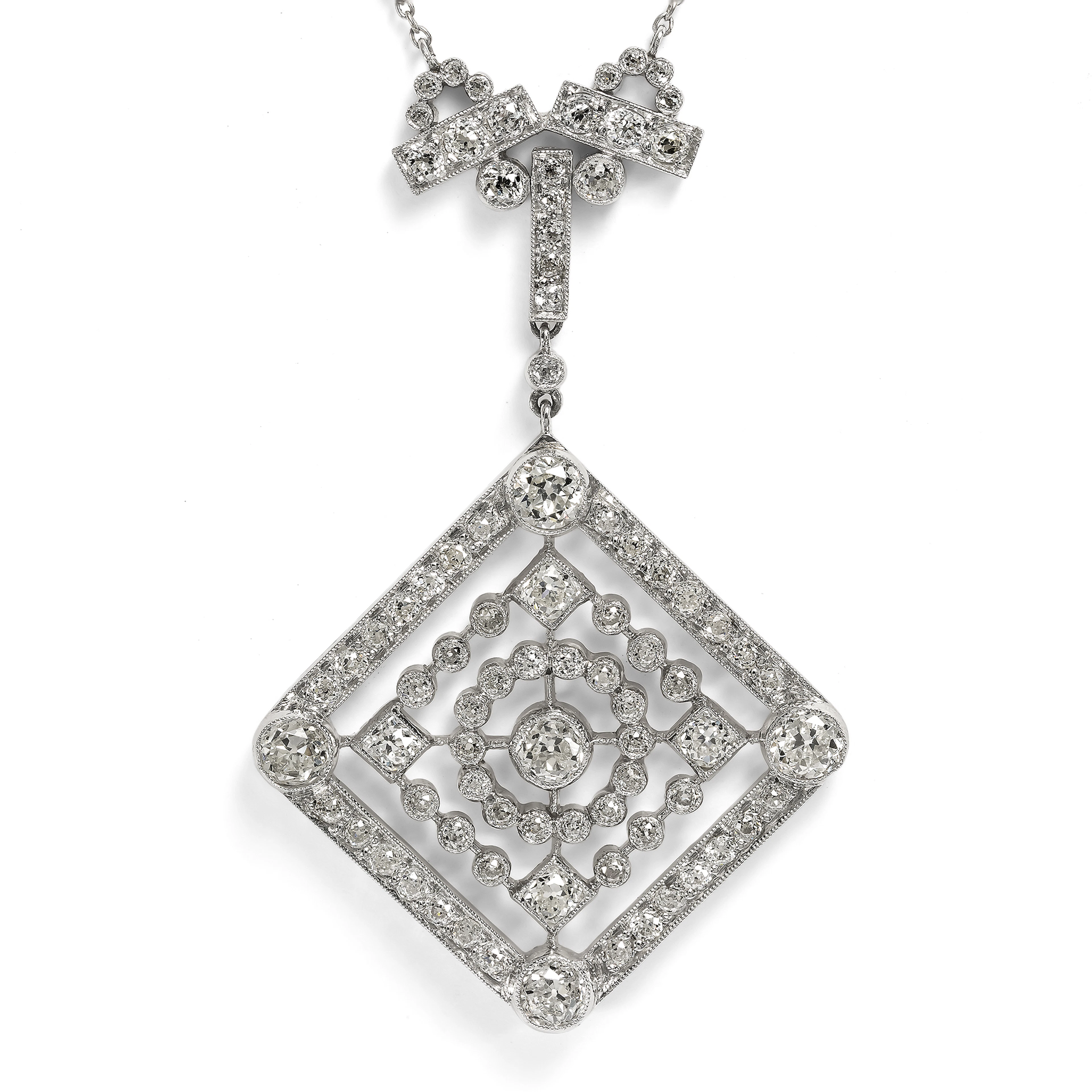 Elegant Belle Époque Diamond Necklace in Platinum, c. 1915