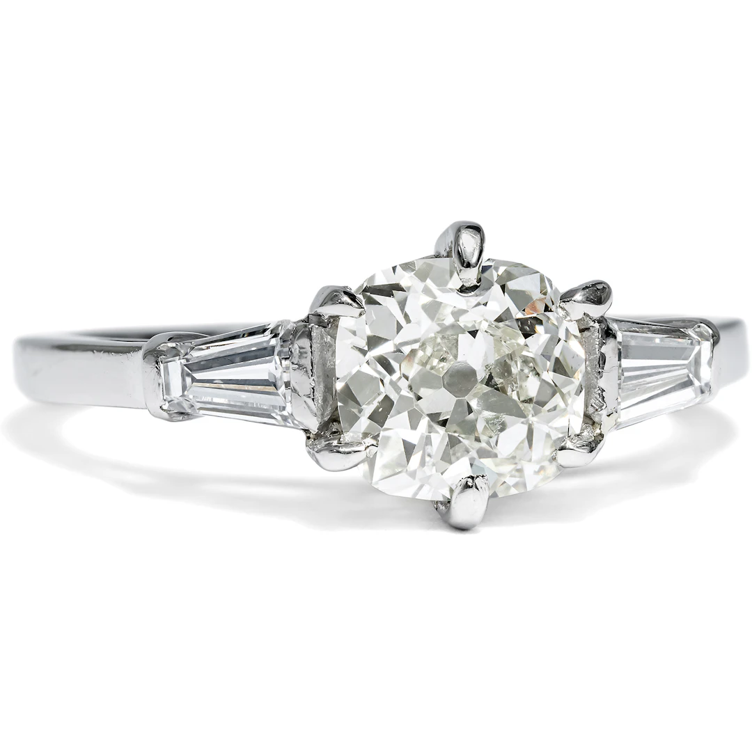 Glamorous Platinum Ring with 1.44 ct Old Mine Cut by Van Cleef & Arpels