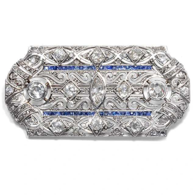 Beautiful Brooch of Art Deco With Diamonds & Sapphires, Around 1925
