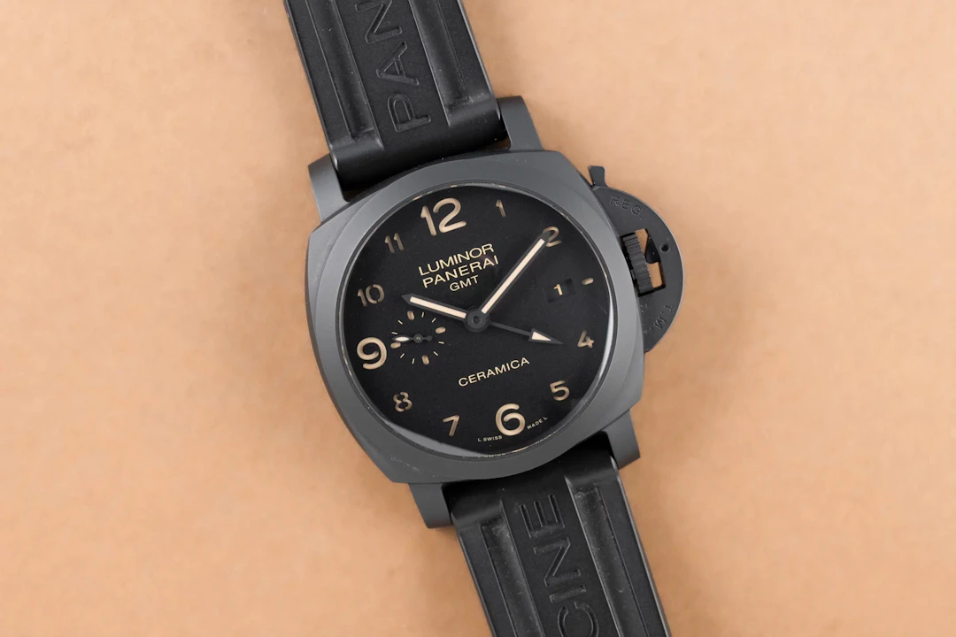Panerai Luminor 1950 GMT