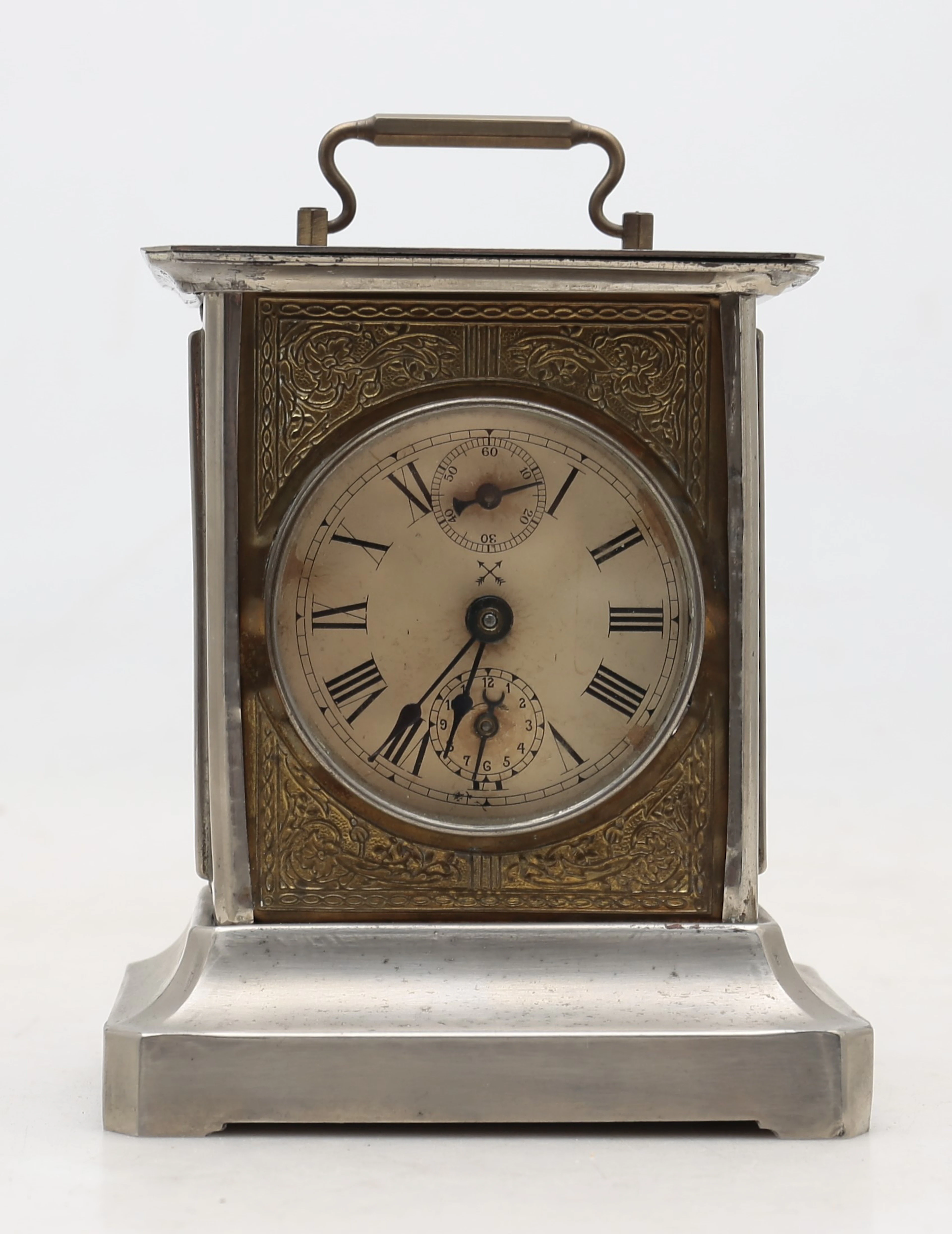 French travel clock in brass, early 20th Century.