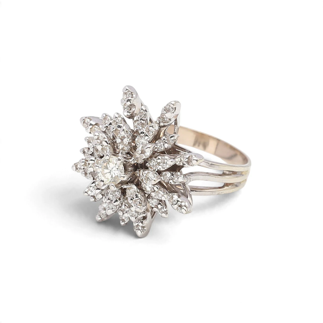 Diamonds rosette ring, circa 1960.