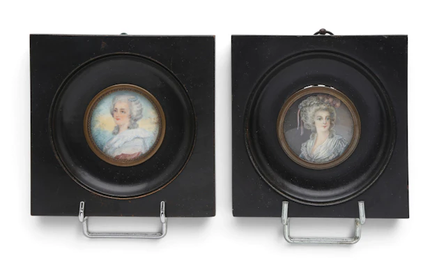 FRENCH SCHOOL, EARLY 20TH CENTURY. 18th Century-like ladies.