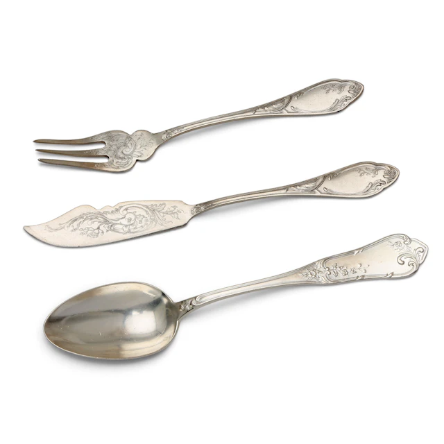 Diversas piezas francesas de cubertería en metal plateado Boulenger