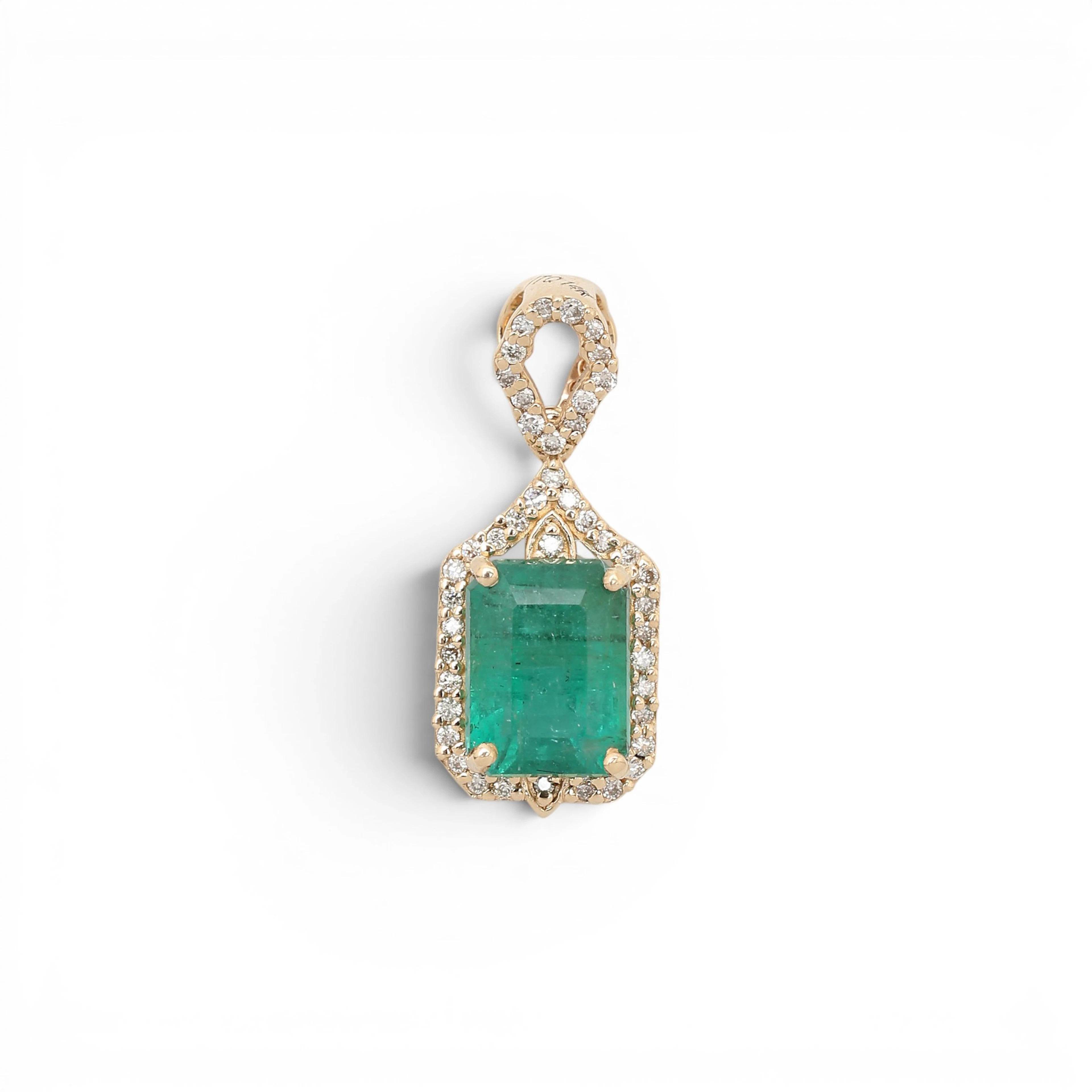 Emerald and diamonds pendant.