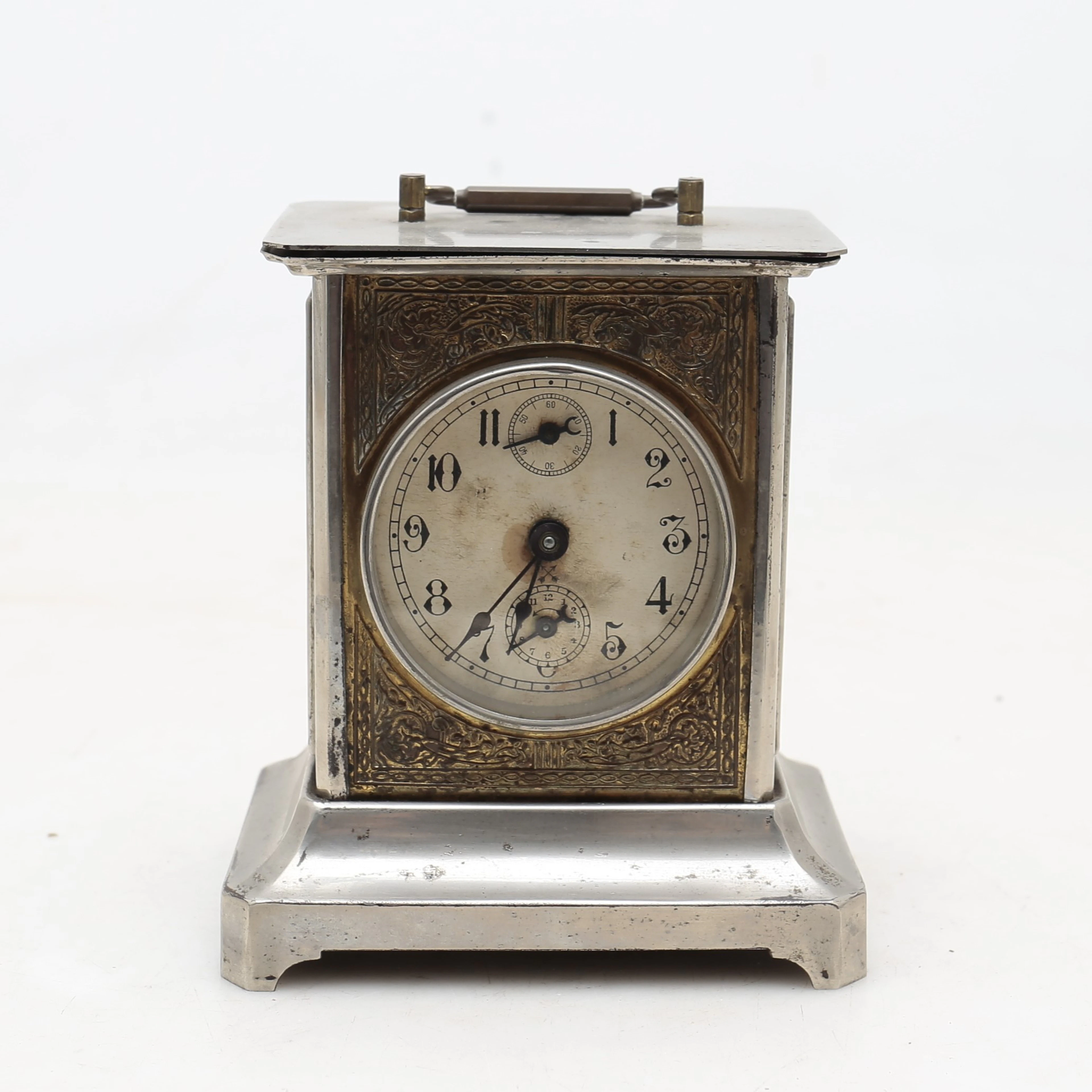 French travel clock in brass, early 20th Century.