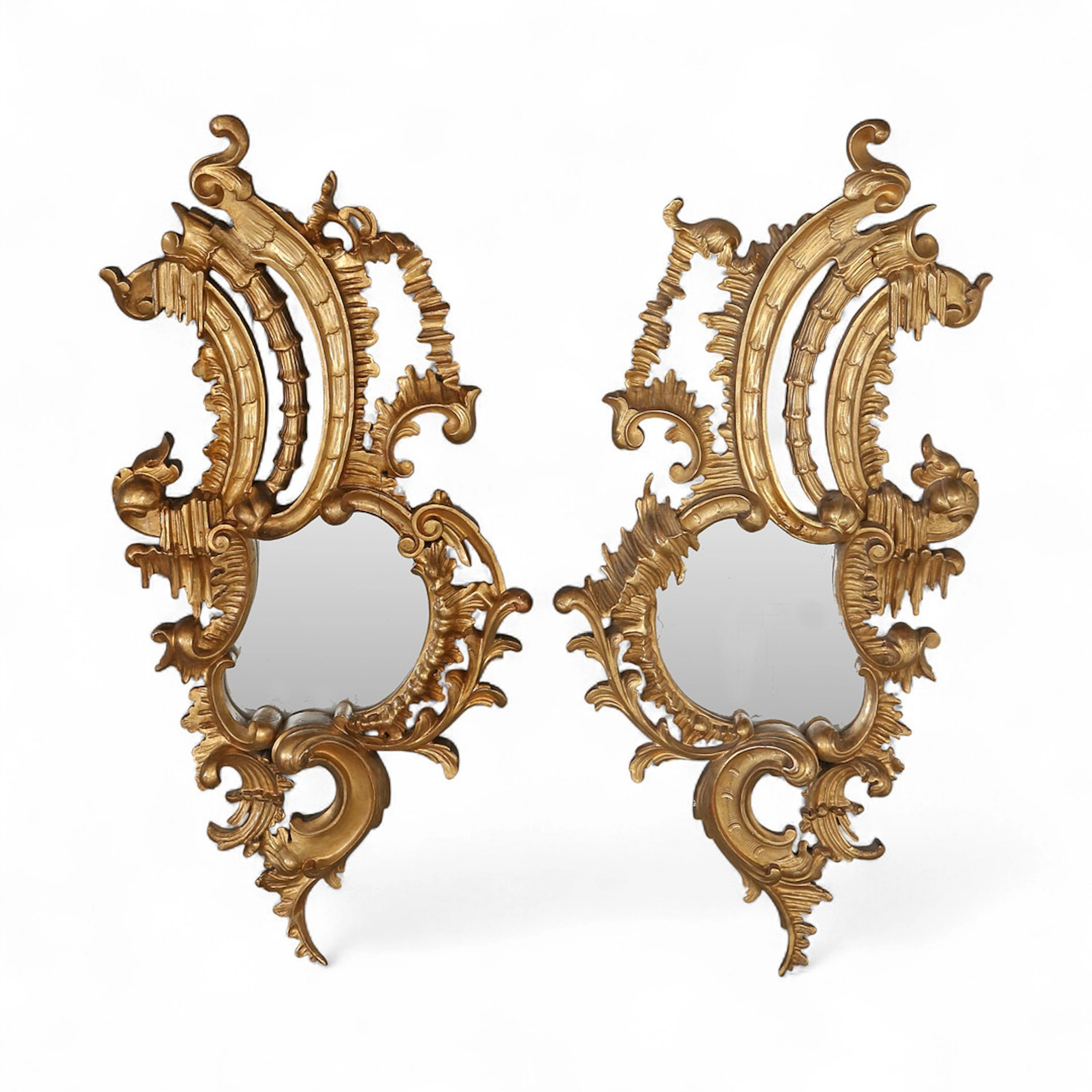 Pair of mirrors with Belle Époque Louis XV style frames in carved