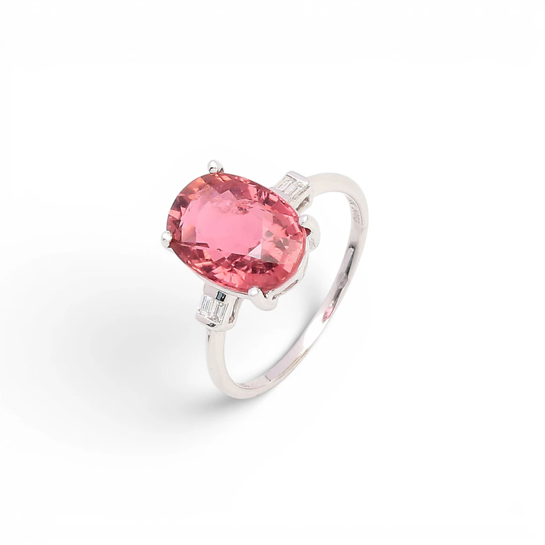 Tourmaline and diamonds ring with certificate.