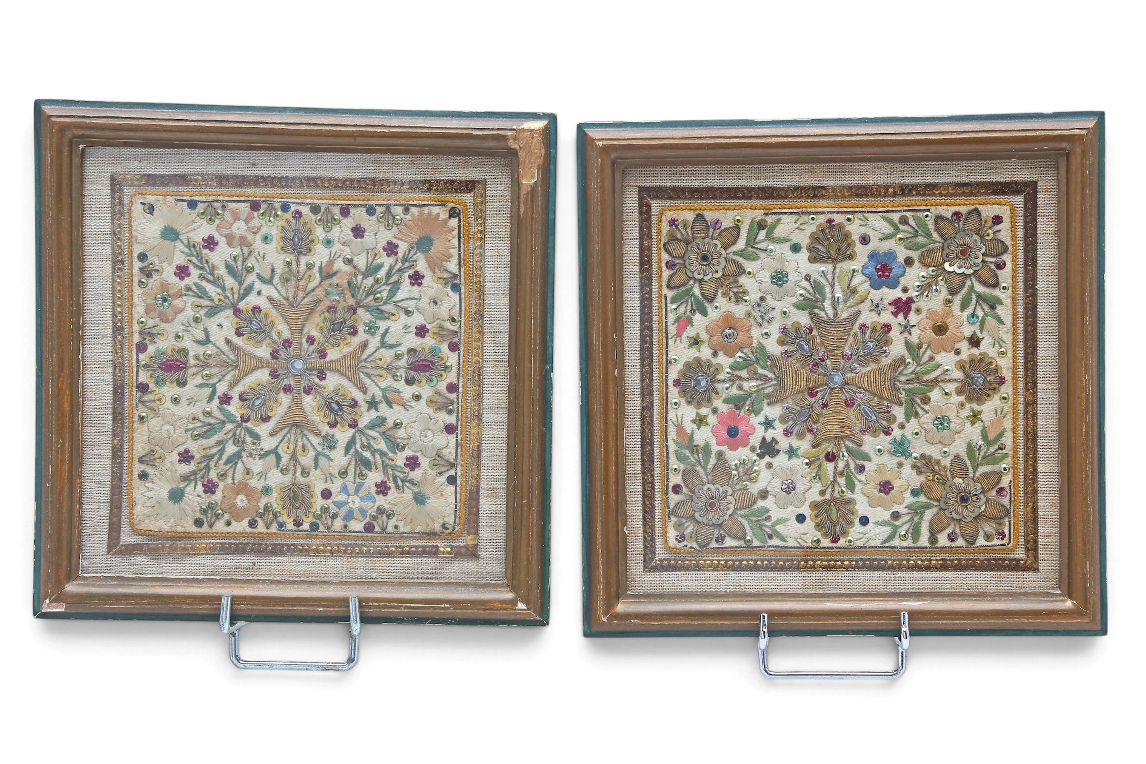 Pair of floral panels in embroidered silk, 19th Century.
