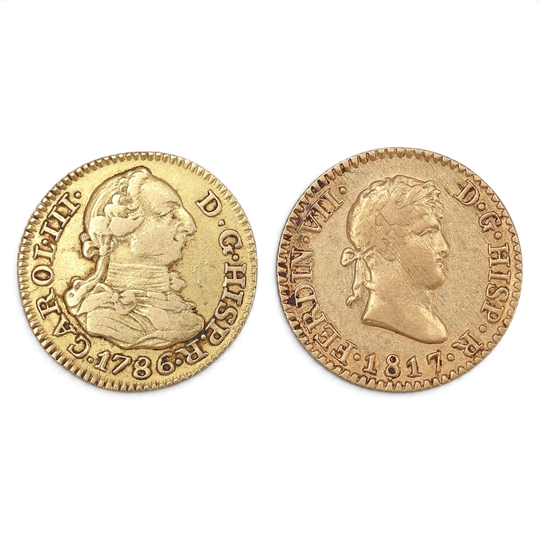 Dos monedas españolas en oro, de los siglos XVIII y XIX.