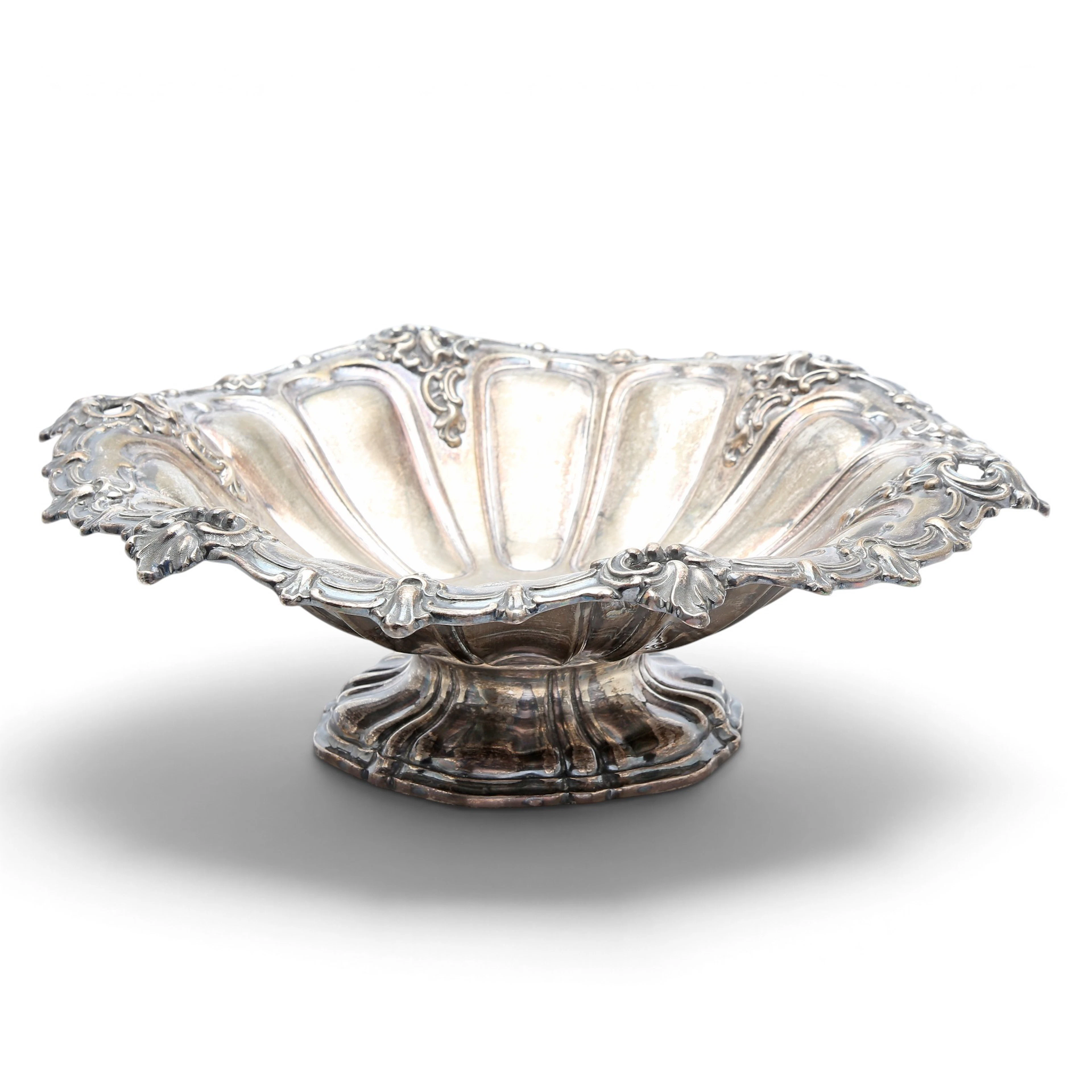 apoleon III style centrepiece in silver, early decades of the 20th Century.