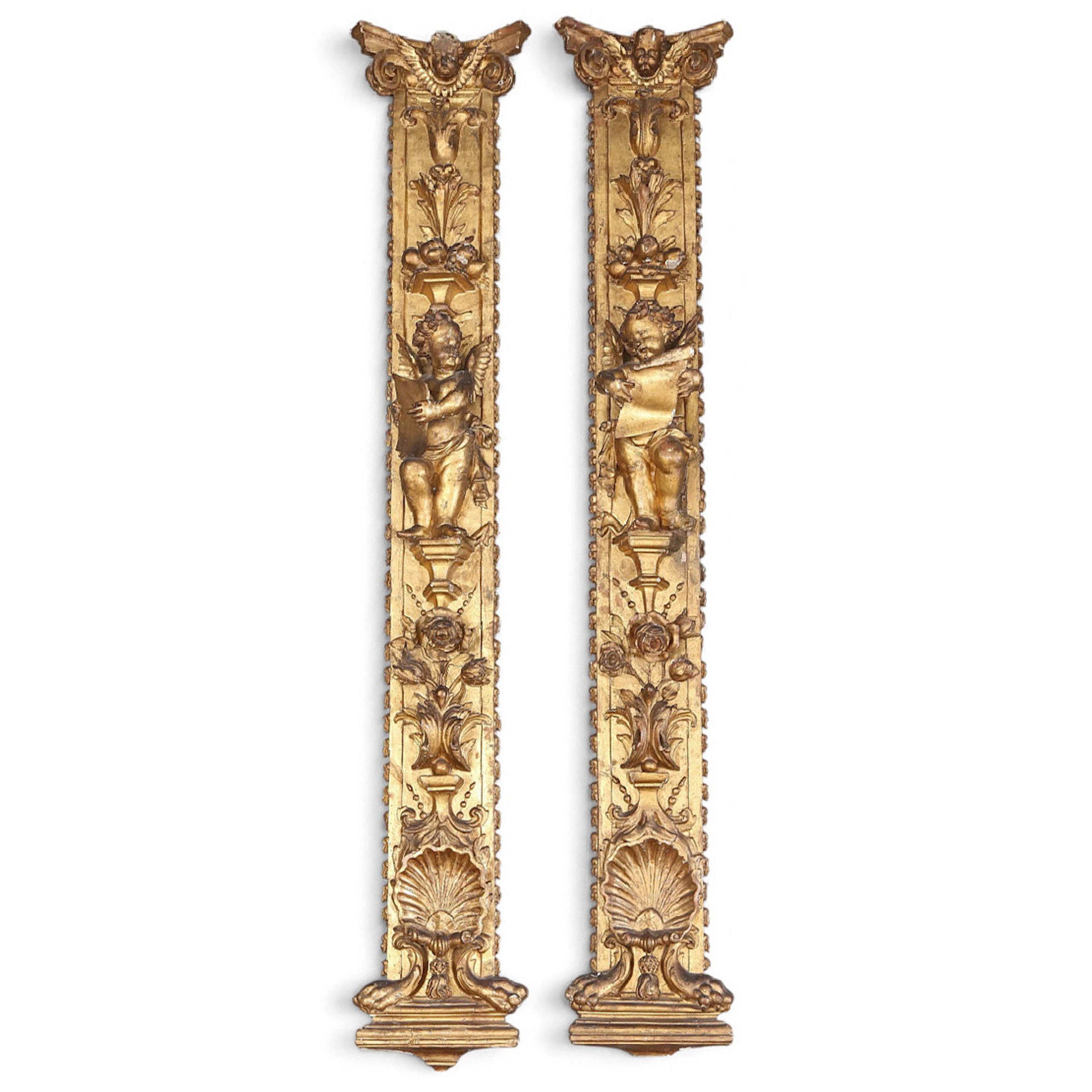 PROBABLY FRENCH SCHOOL, FIRST HALF OF THE 18TH CENTURY. Pair of carved