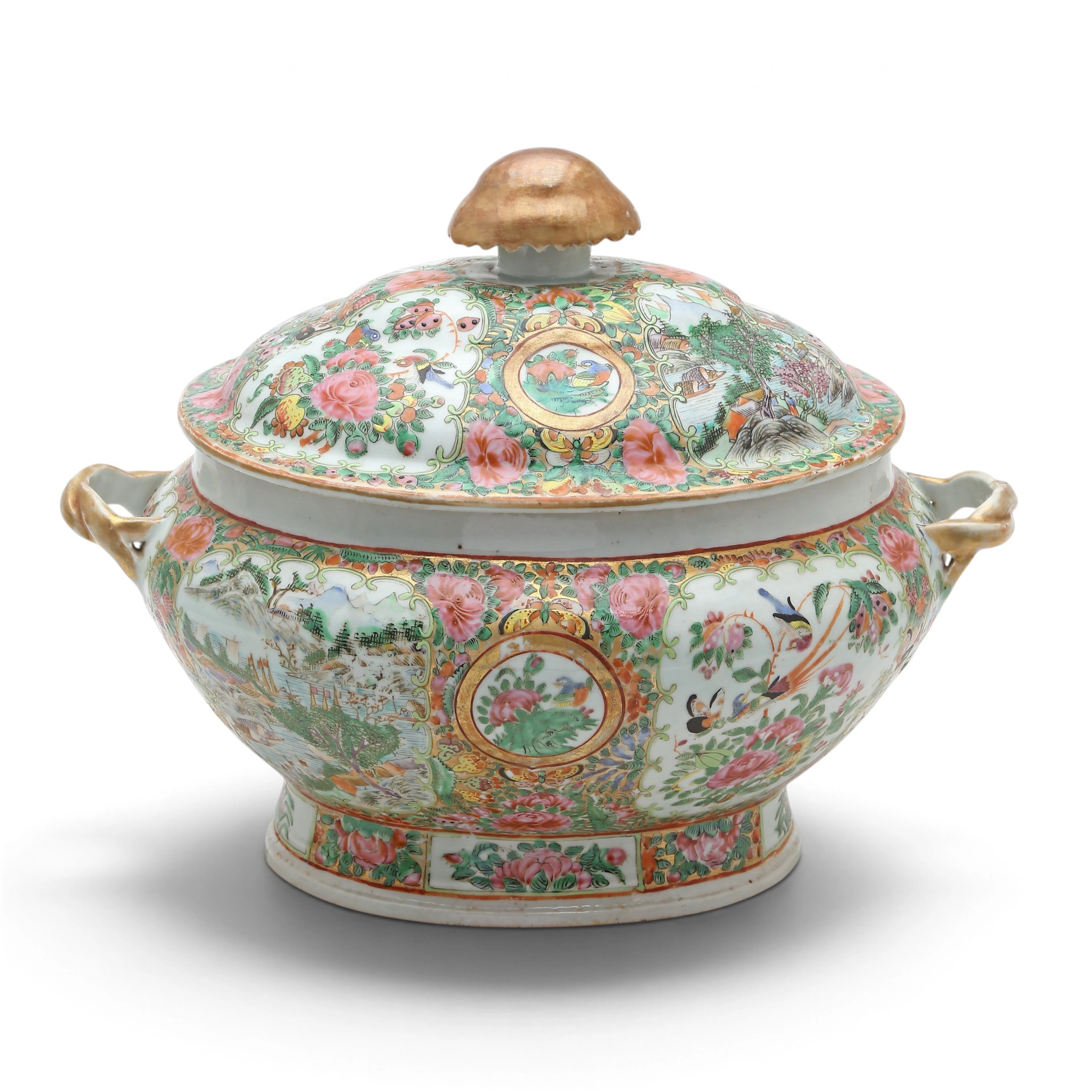 Chinese Canton porcelain tureen, early 20th century.