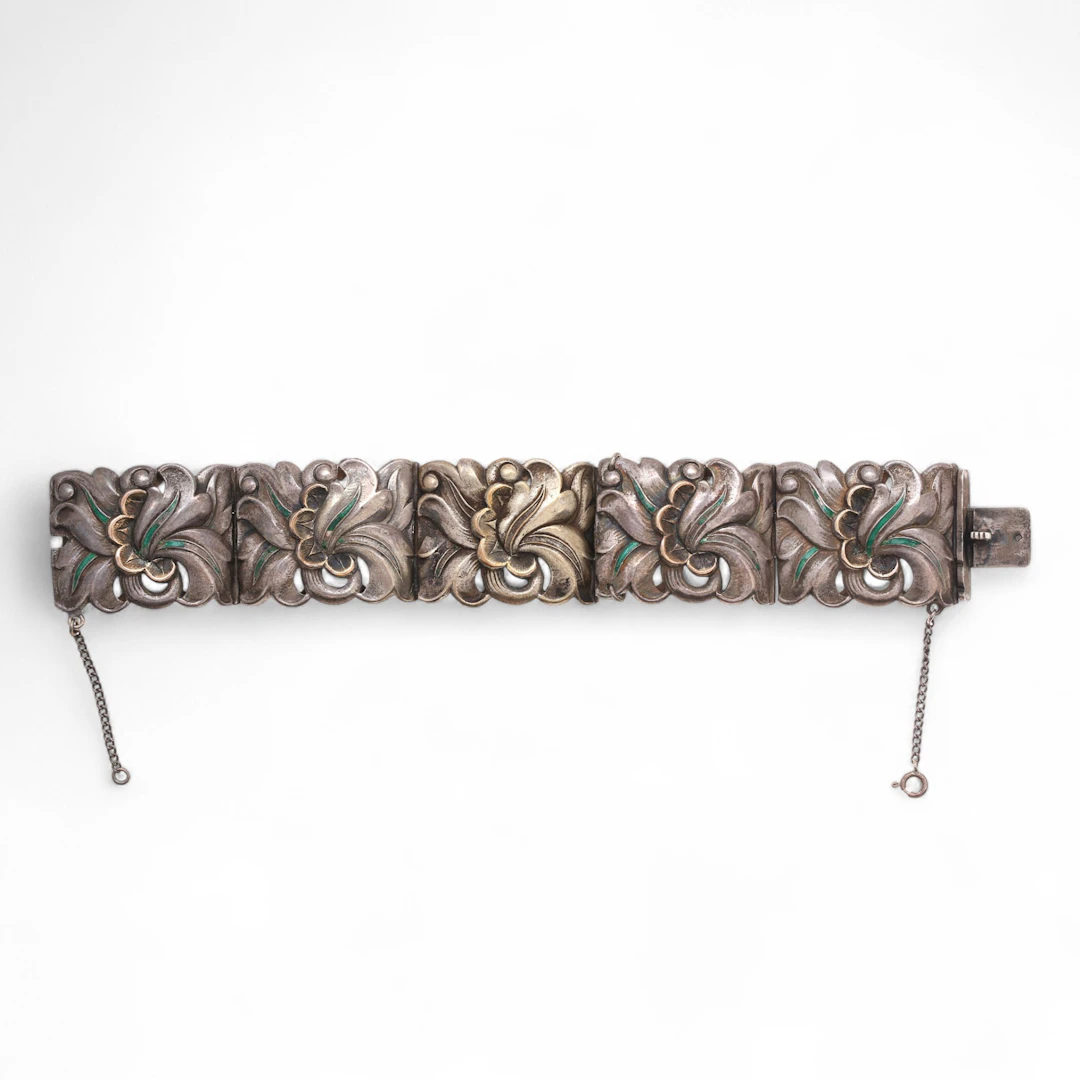 Catalan Art Deco bracelet in silver, circa 1925 - 1930.