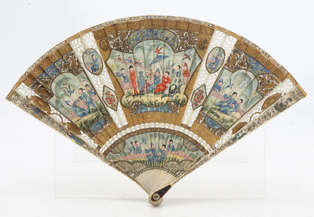 Folding fan in painted and gilt bone, 18th Century.