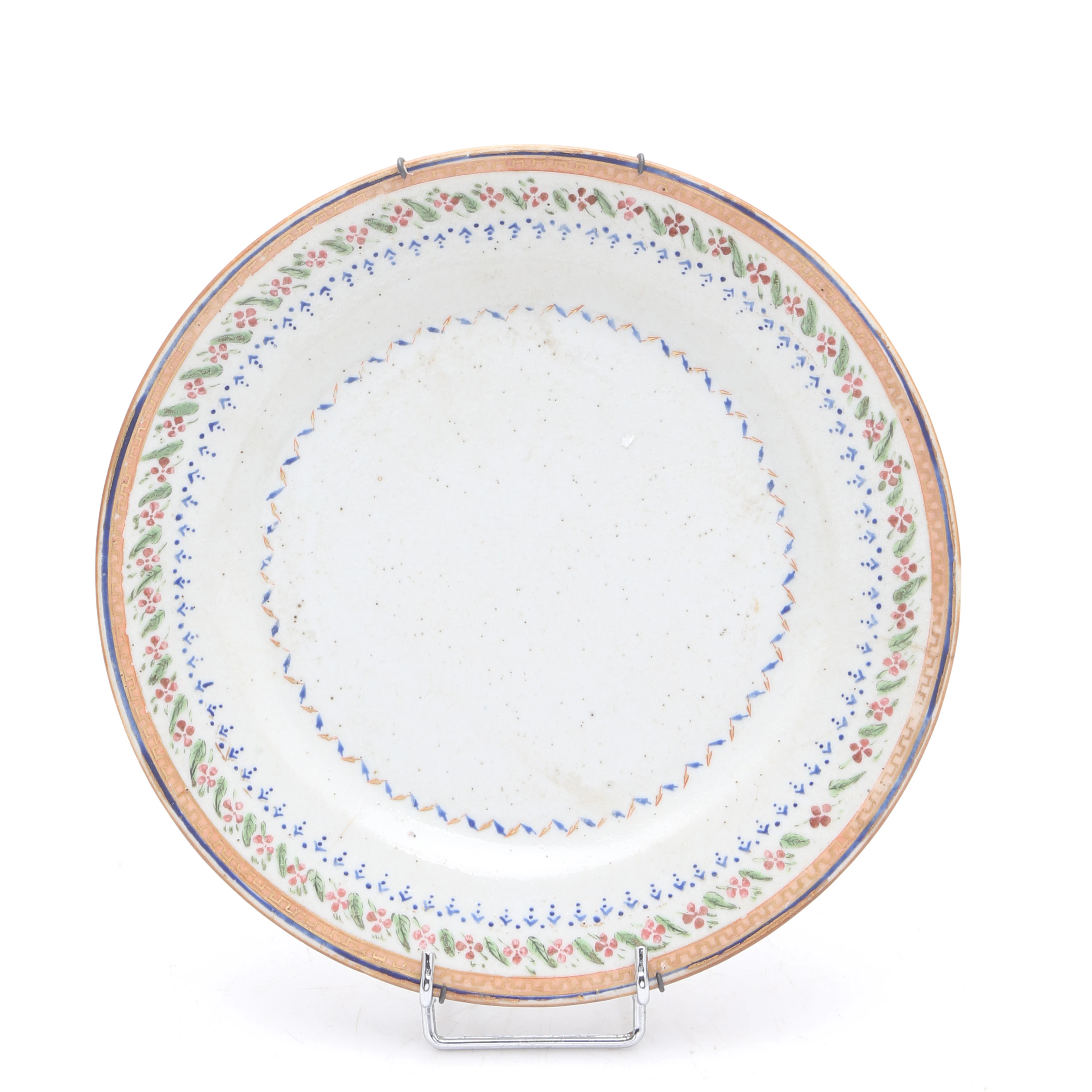 Louis XVI-style porcelain dish by Indian Company, late 18th Century.