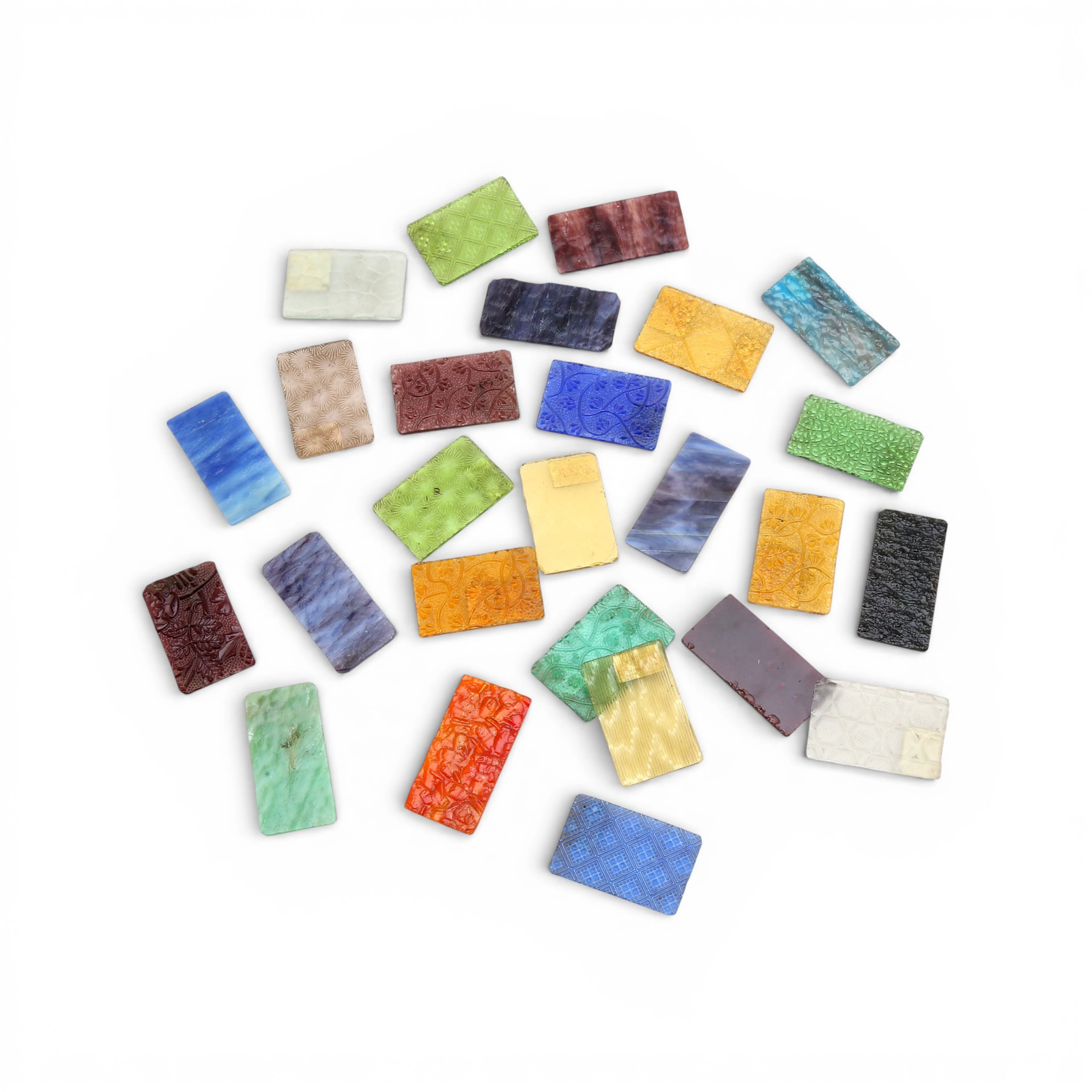 Thrty-one plates in glass printed in different colors and opalescent