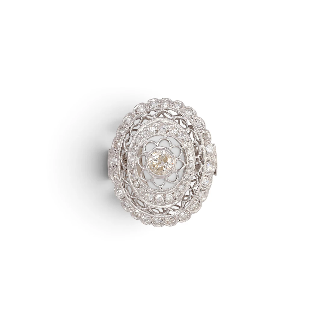 Art Deco style diamonds ring.