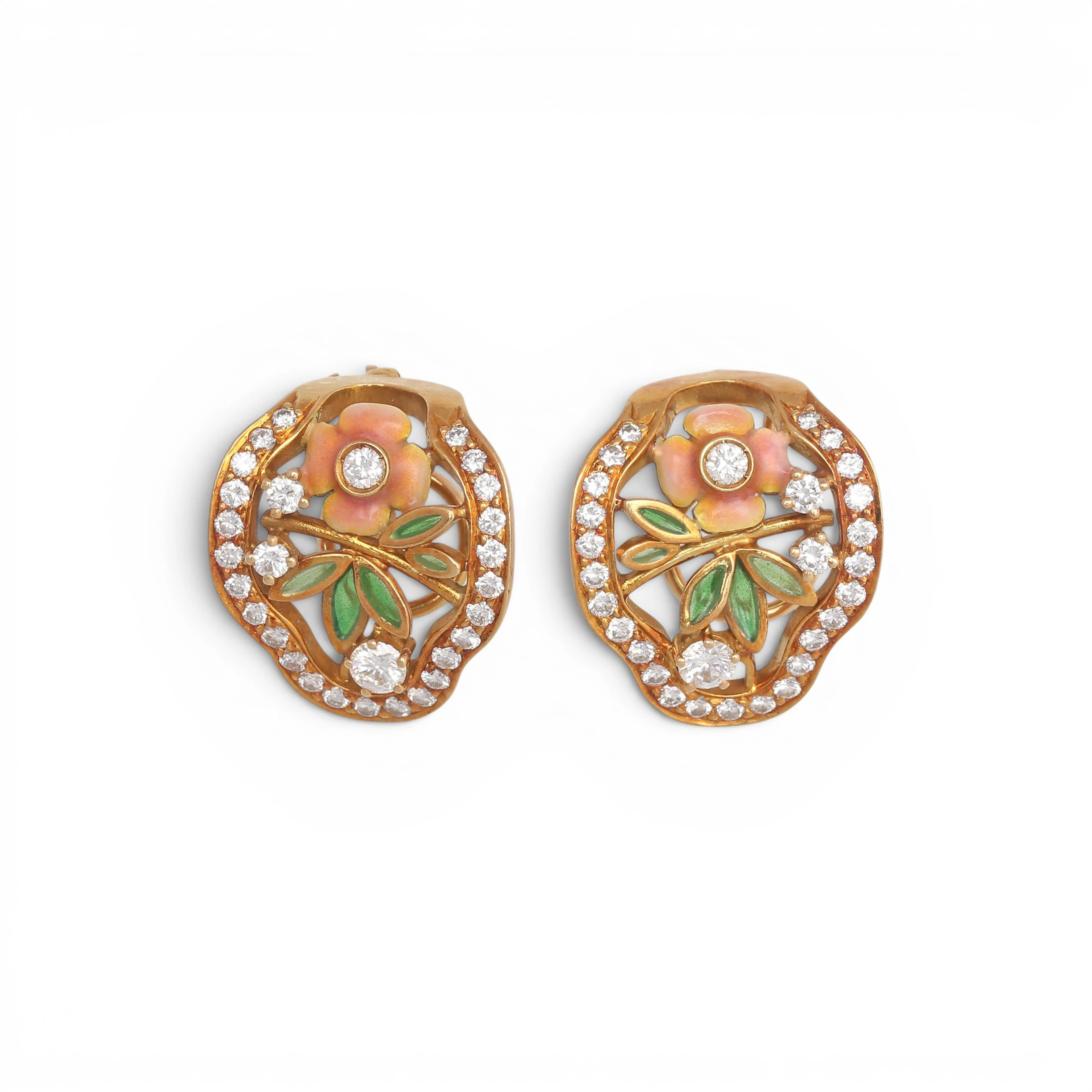 Gold and diamonds floral earrings.