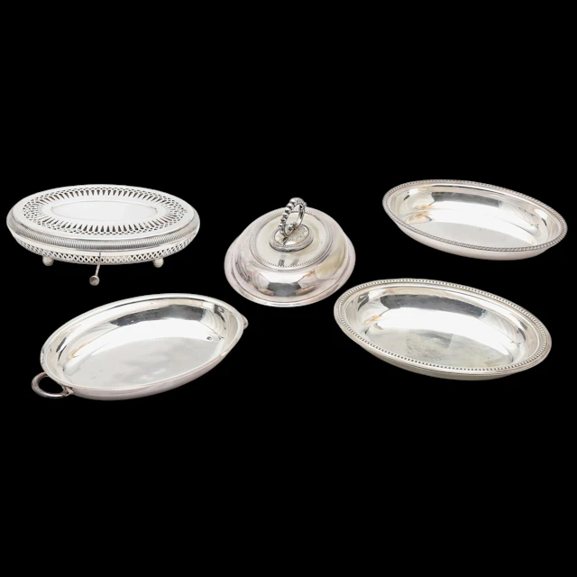 English silvery metal service set, first half of the 20th Century.