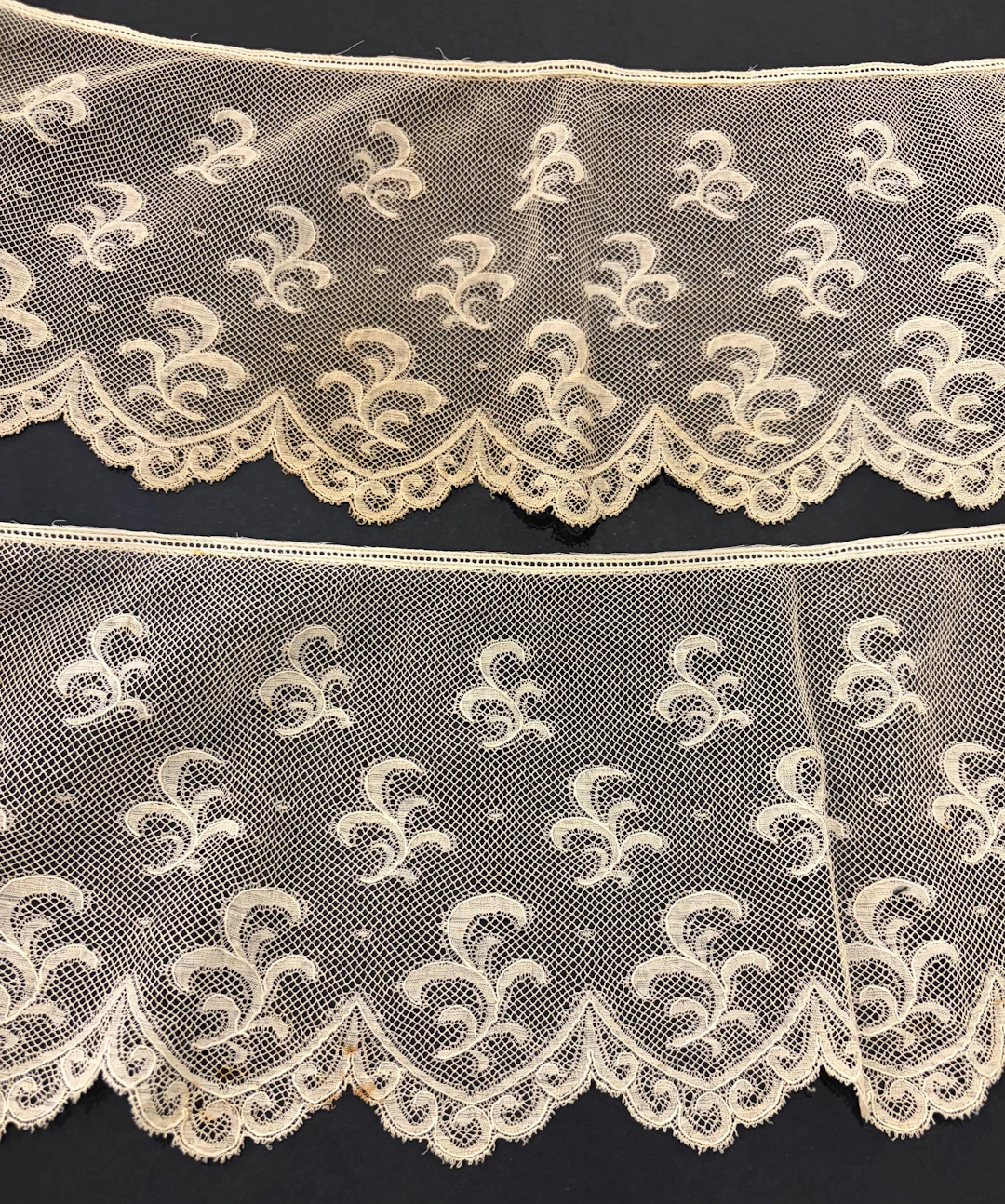 Lace border, probably from Brussels, 19th Century.