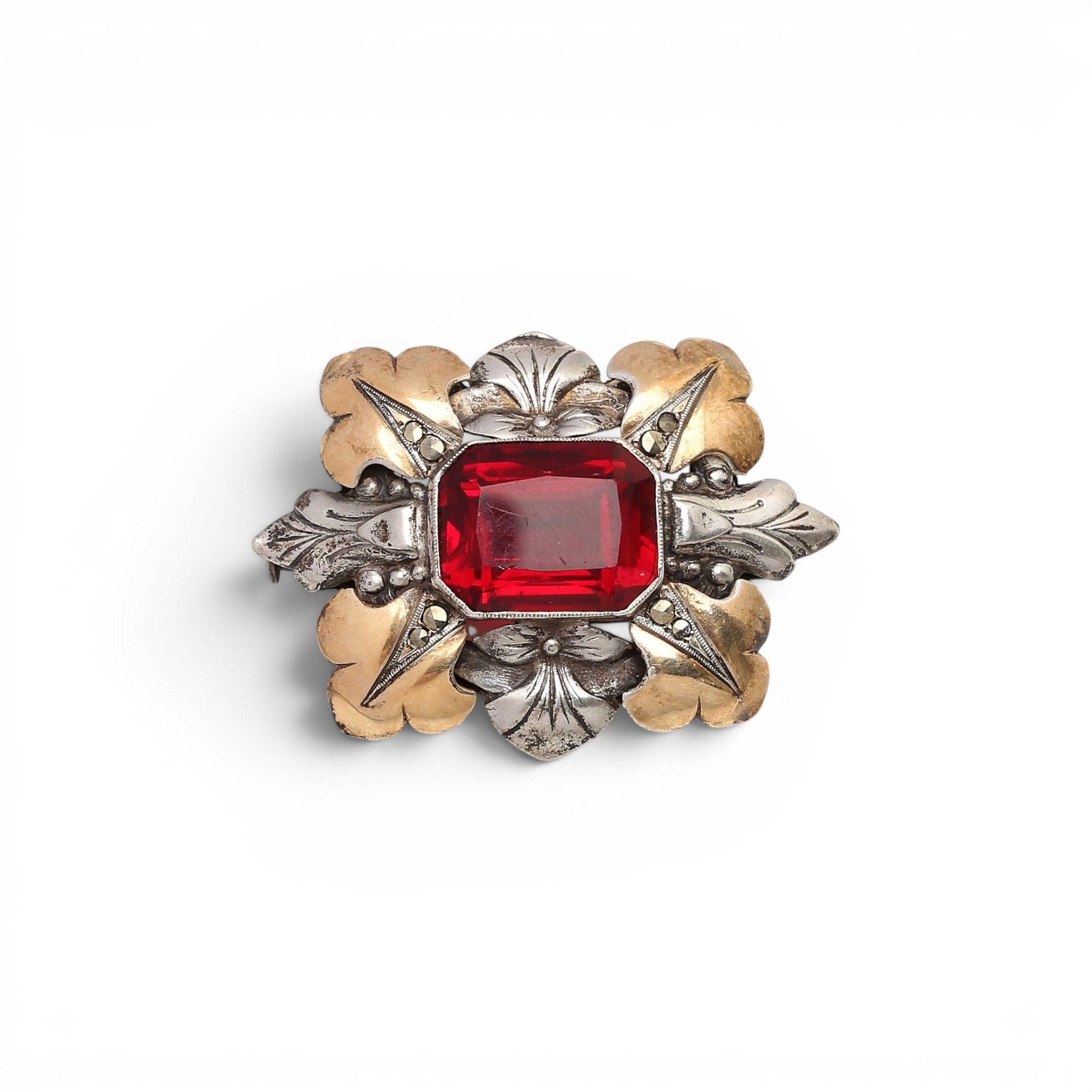 Catalan Art Deco brooch in silver and gemstones, circa 1930.