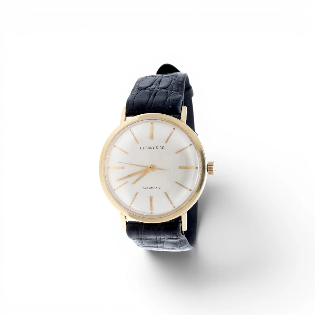 TIFFANY & CO. Gold wristwatch.