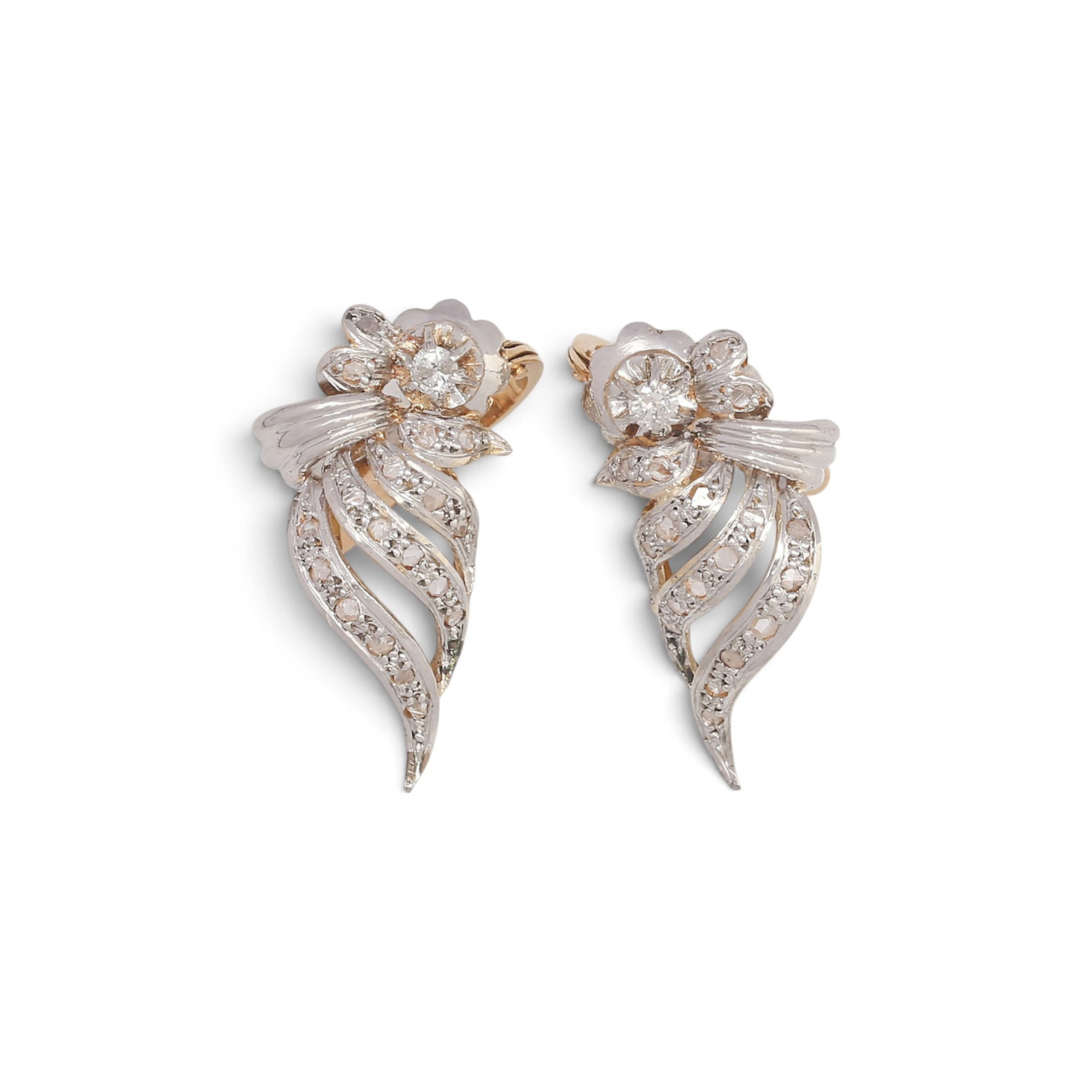 Diamonds earrings, mid 20th Century.