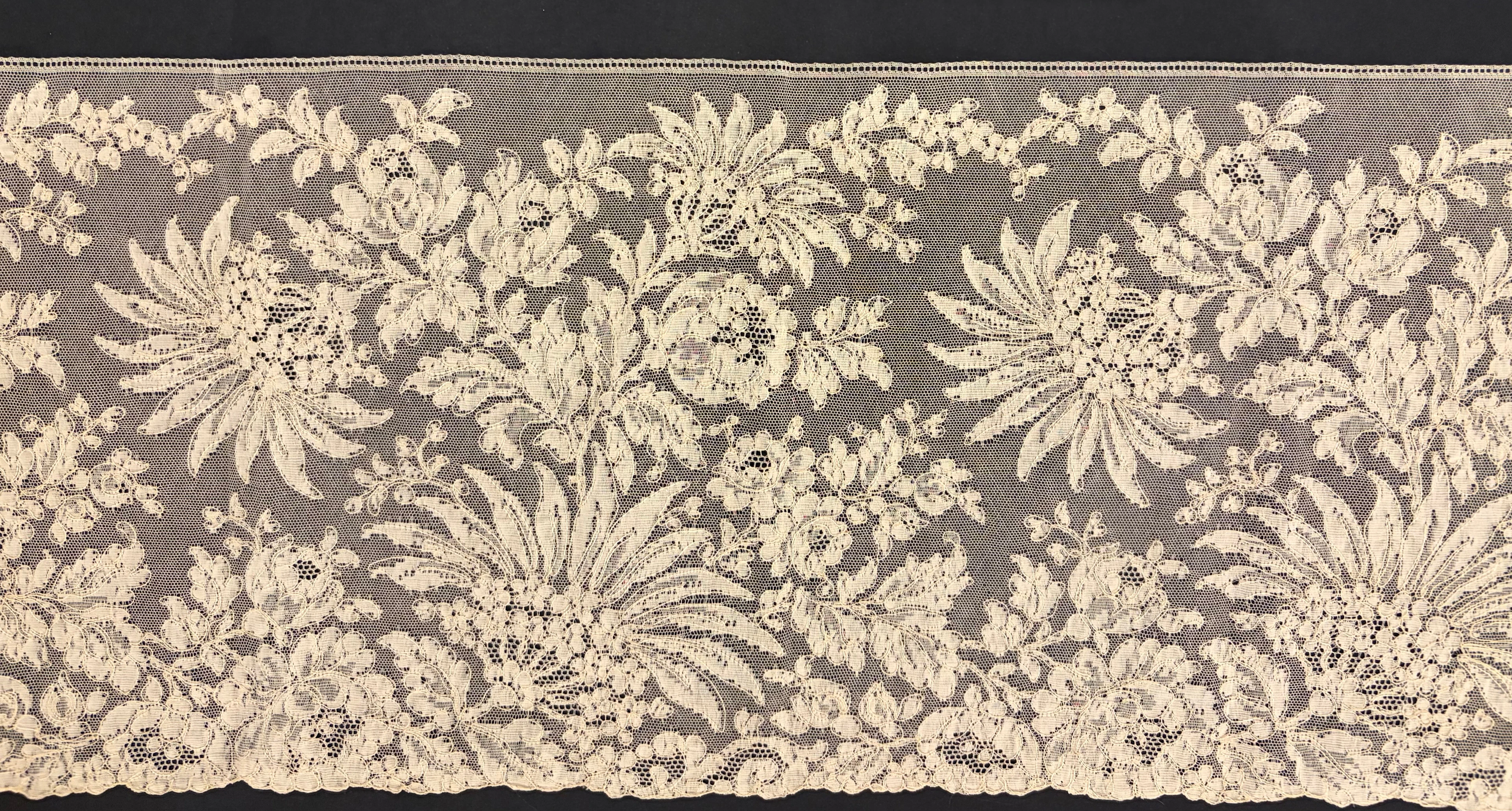 Wide Chantilly lace border, 19th Century.